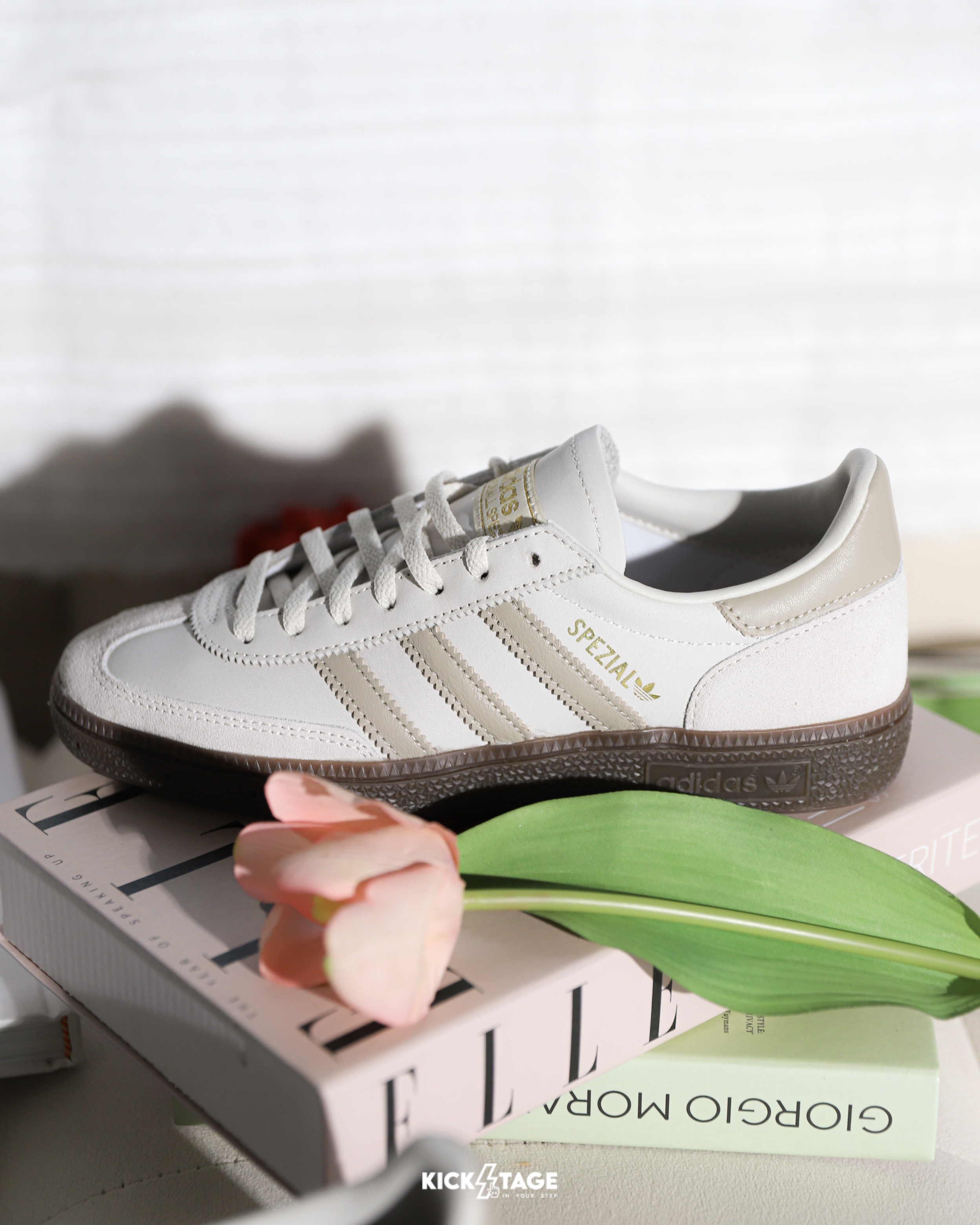 女鞋 ADIDAS HANDBALL SPEZIAL 焦糖奶茶 麂皮 復古 焦糖底 德訓鞋 休閒鞋【JI2644】