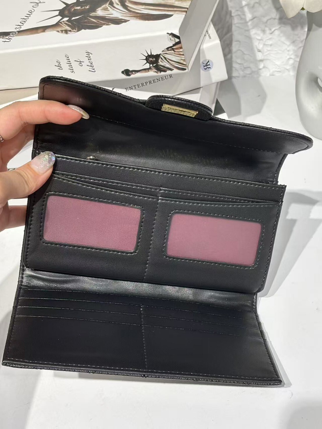 小香風魚子醬長夾