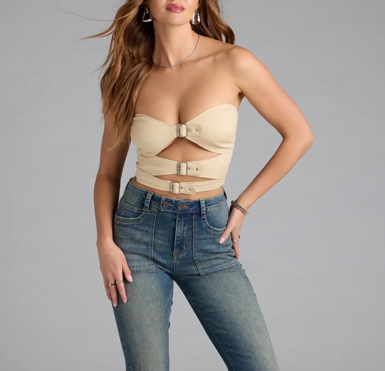 Beige燕麥米色腰帶飾Cutout短上衣