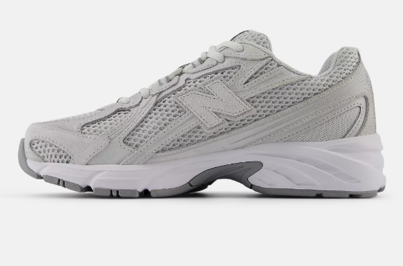 New Balance Unisex 740 Retro Sneakers | Classic Basketball-Inspired Lifestyle Shoes for Everyday Wear (JUN25)