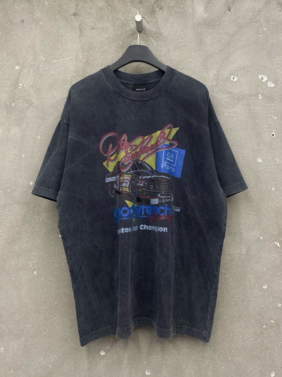 洗水英文字圖案短袖Tee ARCHIVE-355T