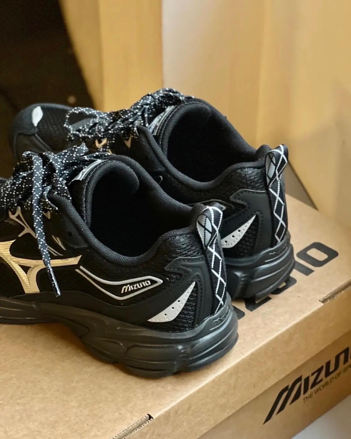 Mizuno Speed 10S Black 黑銀 透氣緩震 復古運動鞋 D1GH240605