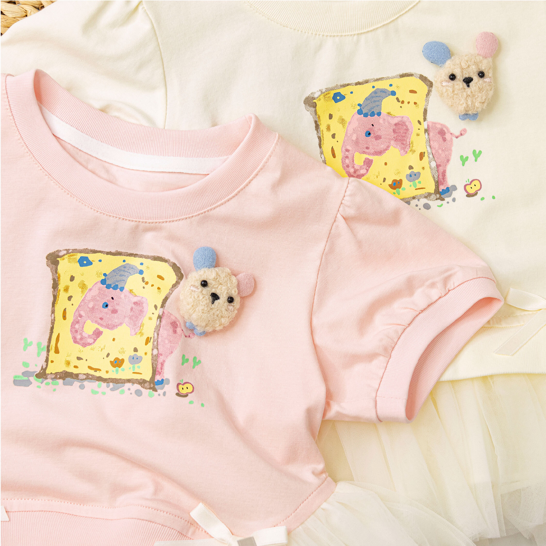 【H50510】立體小熊藝術大象網紗拼接上衣＊二色