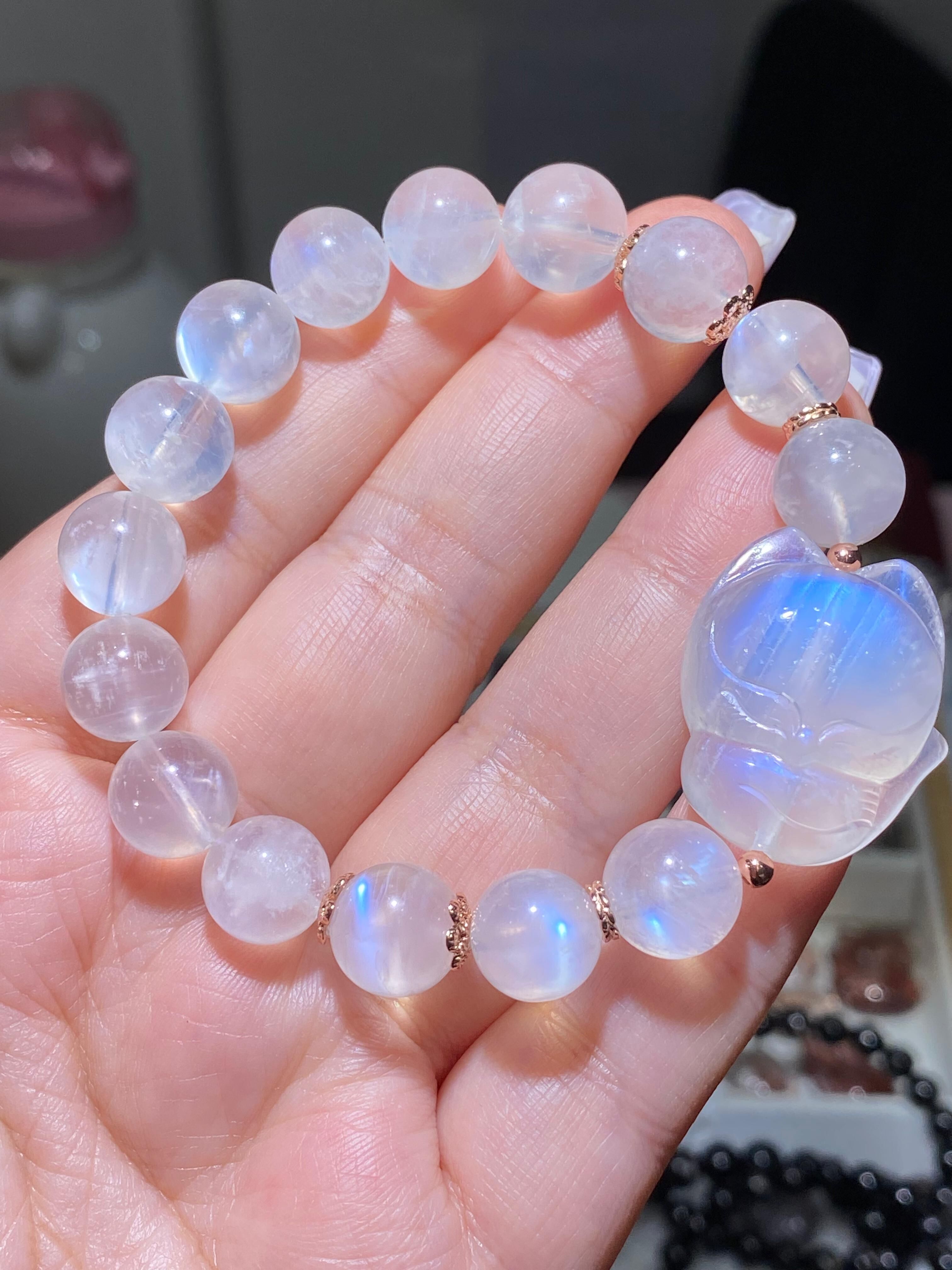 10.5-10.7MM月亮石配小狐仙手串