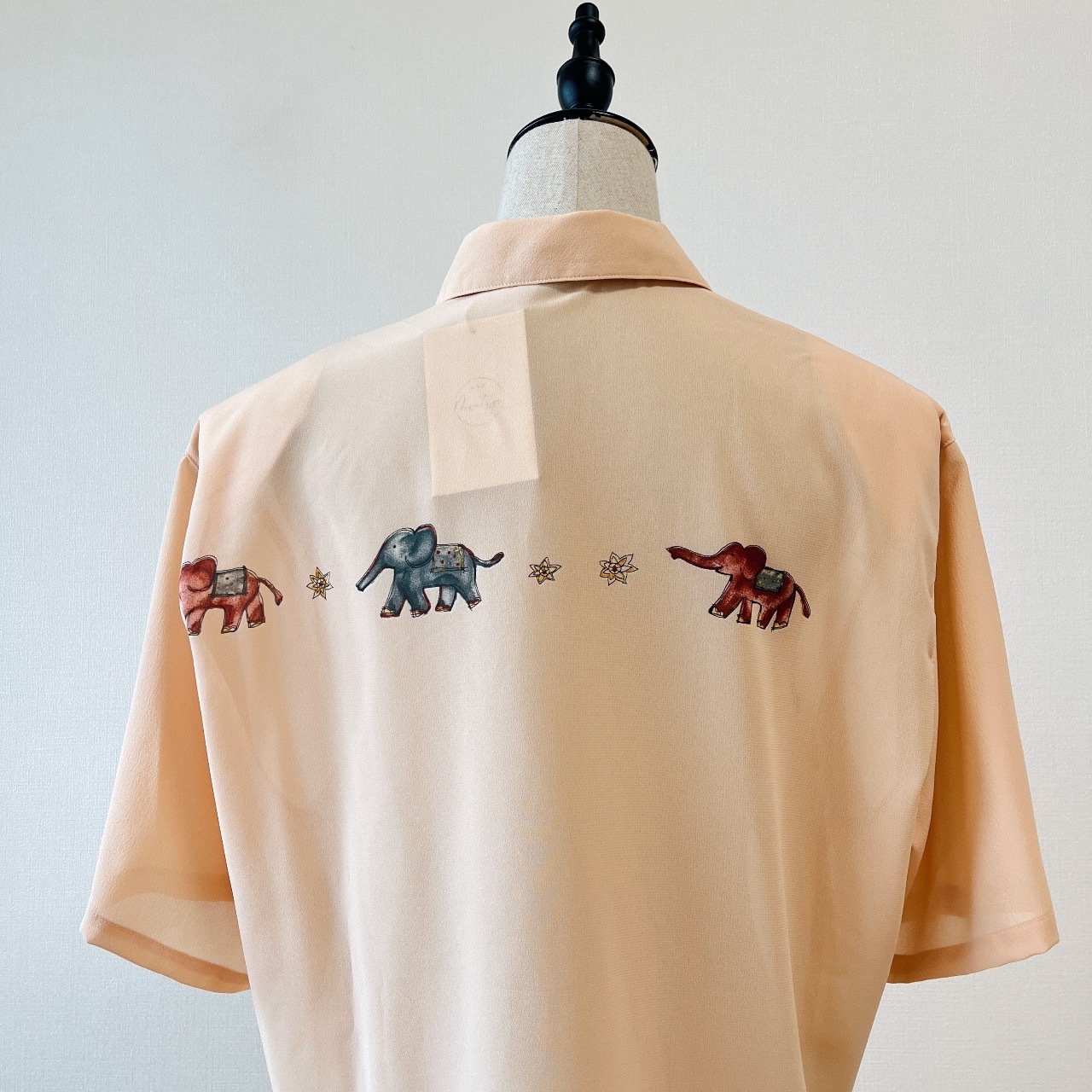 日本製粉橙色手繪大象圖案上衣