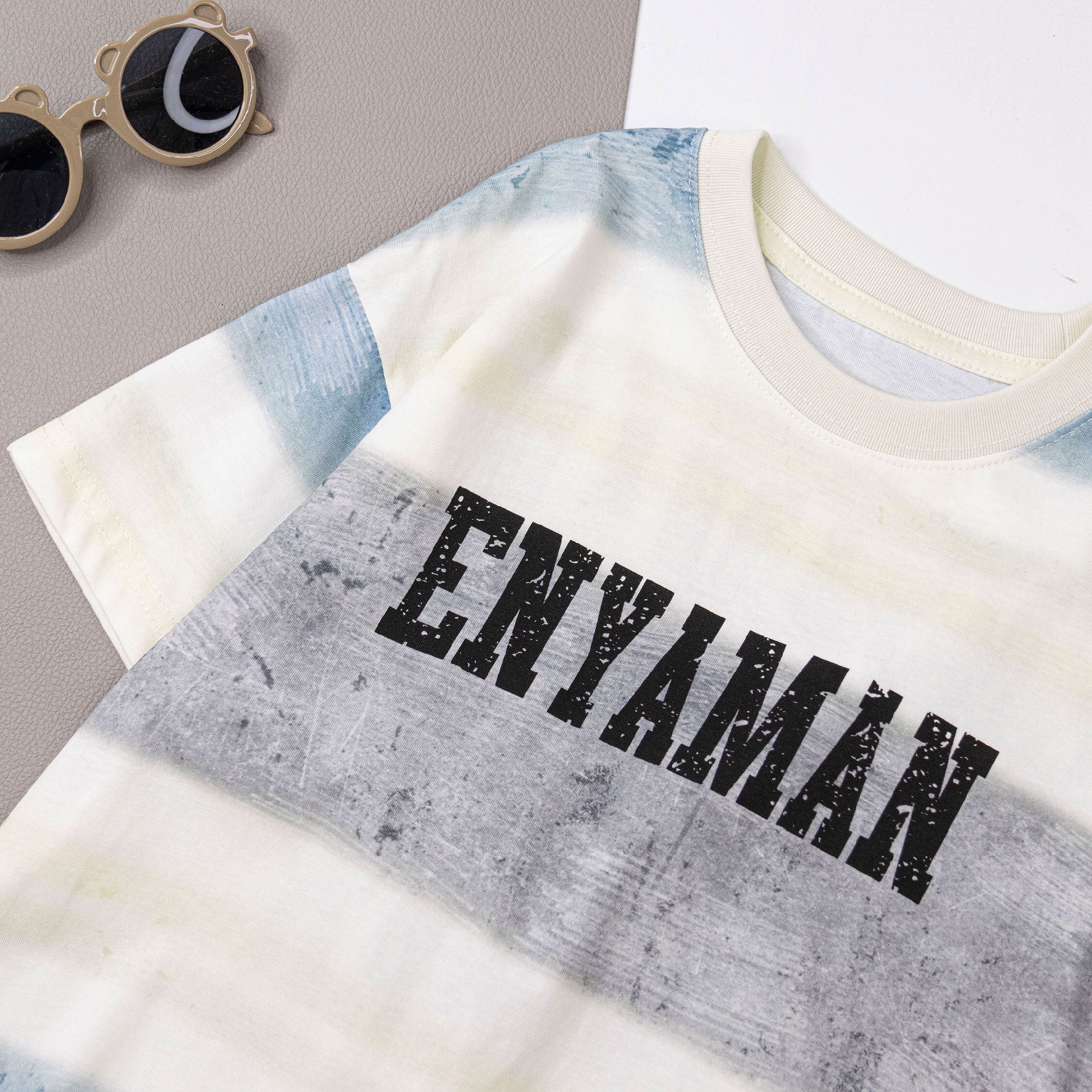 【H50142】斑駁字母設計質感上衣