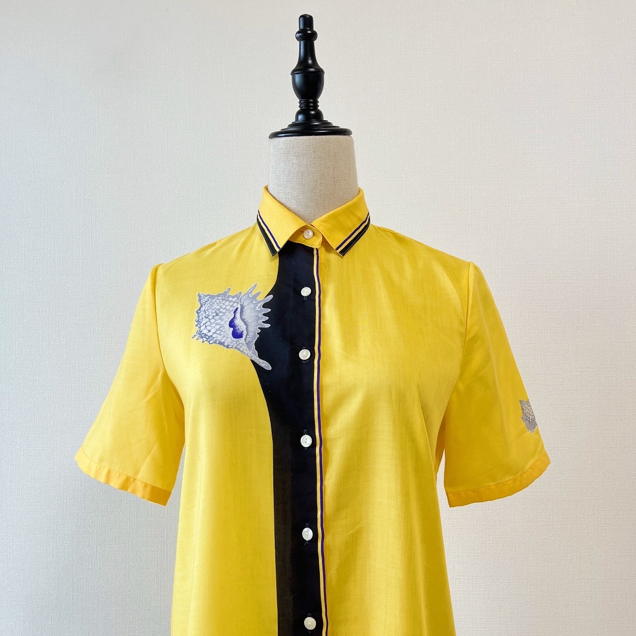 Serge Nancel黃色貝殼圖案古著上衣