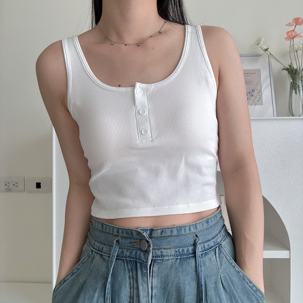 三顆鈕扣U領背心（bratop）（現貨）