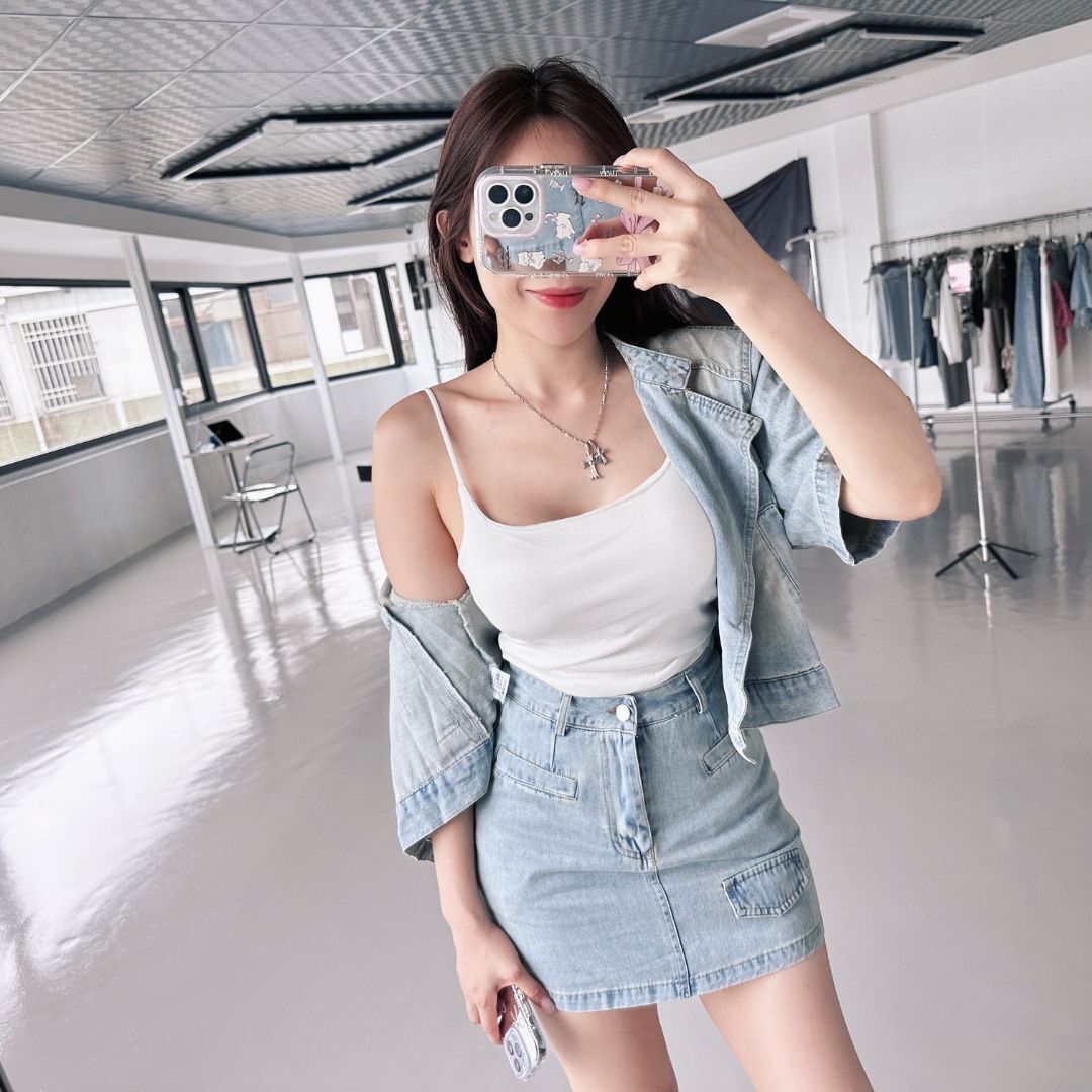 【極簡日常感】DOMISS親膚彈性細肩帶背心-3色 吊帶背心 (現貨)