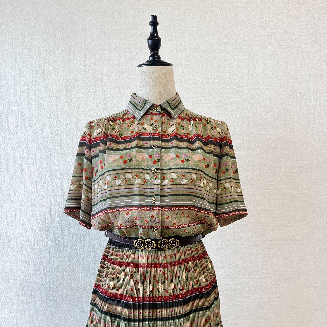 Chalet Blanc抹茶綠色和風碎花古著連身裙