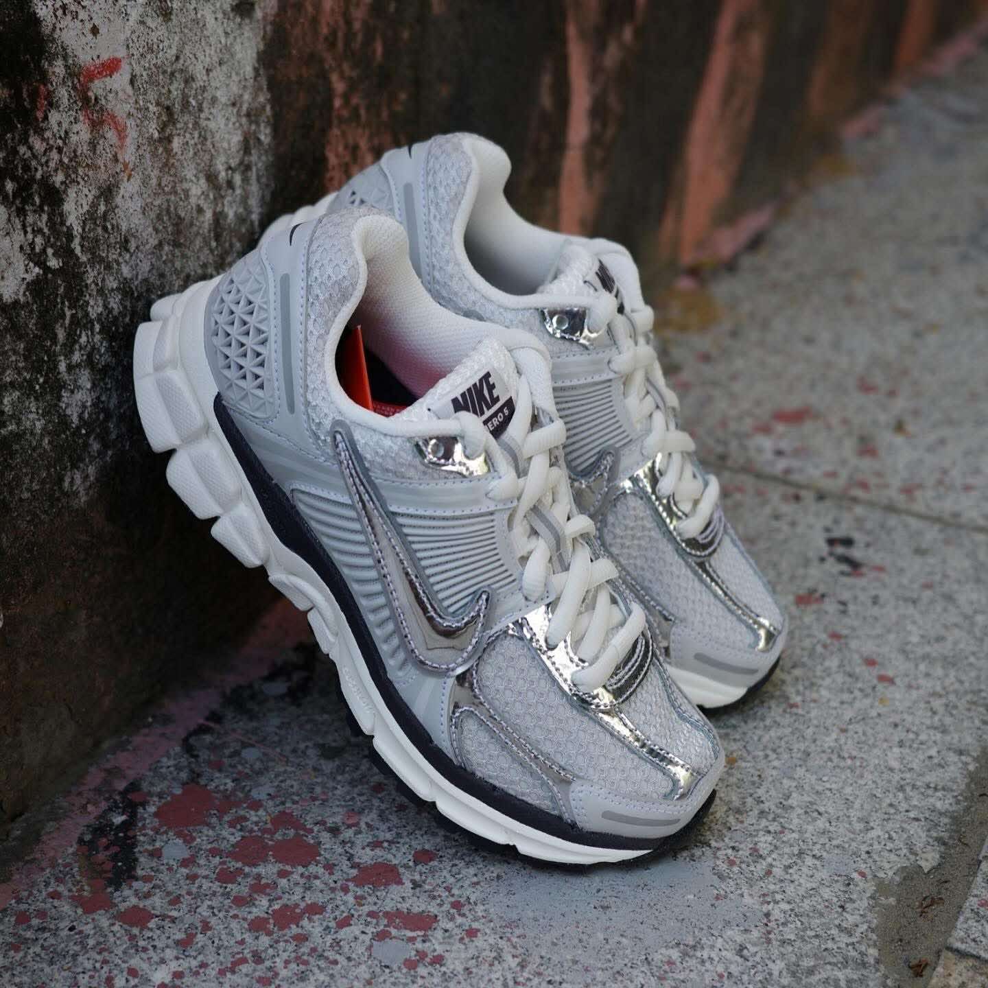 NIKE ZOOM VOMERO 5  金屬銀 灰銀 經典配色 小紅書推薦 y2k FD0884-025