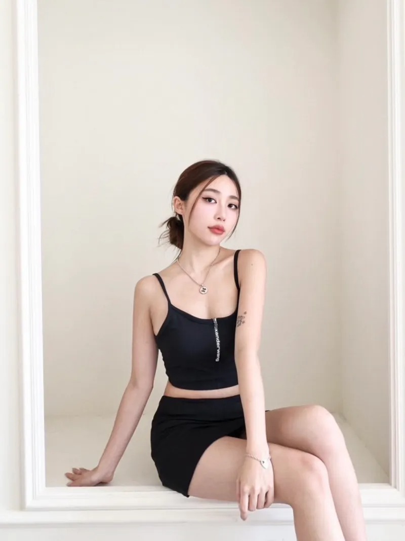 現貨 Alexander Wang LOGO拉鍊 彈力運動背心