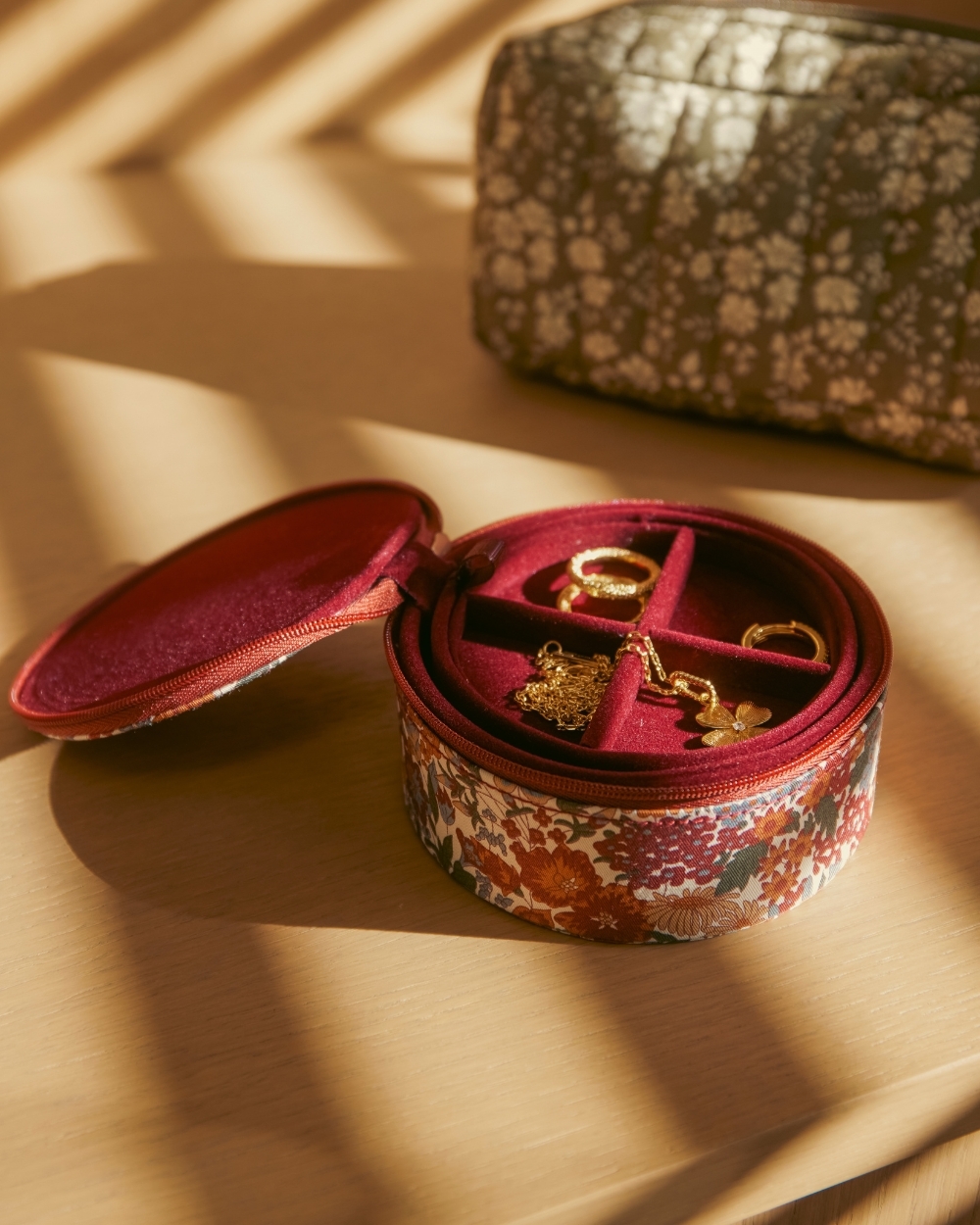 Jewelry Box Round Mw Liberty Peal and Bud｜Bon Dep