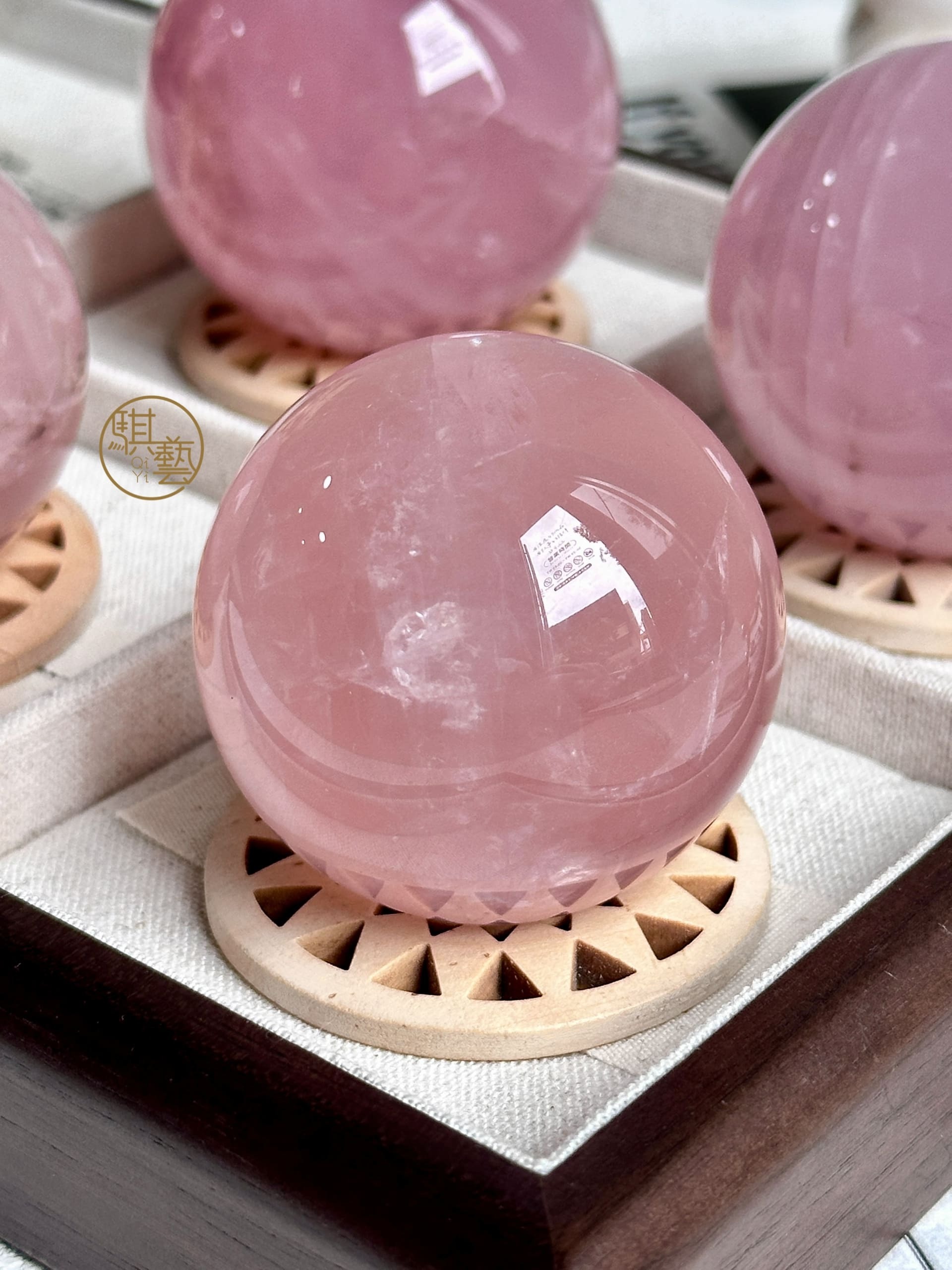 六芒星粉晶球｜愛與和諧的神聖幾何能量石 守護平衡 舒緩療癒 人緣提升