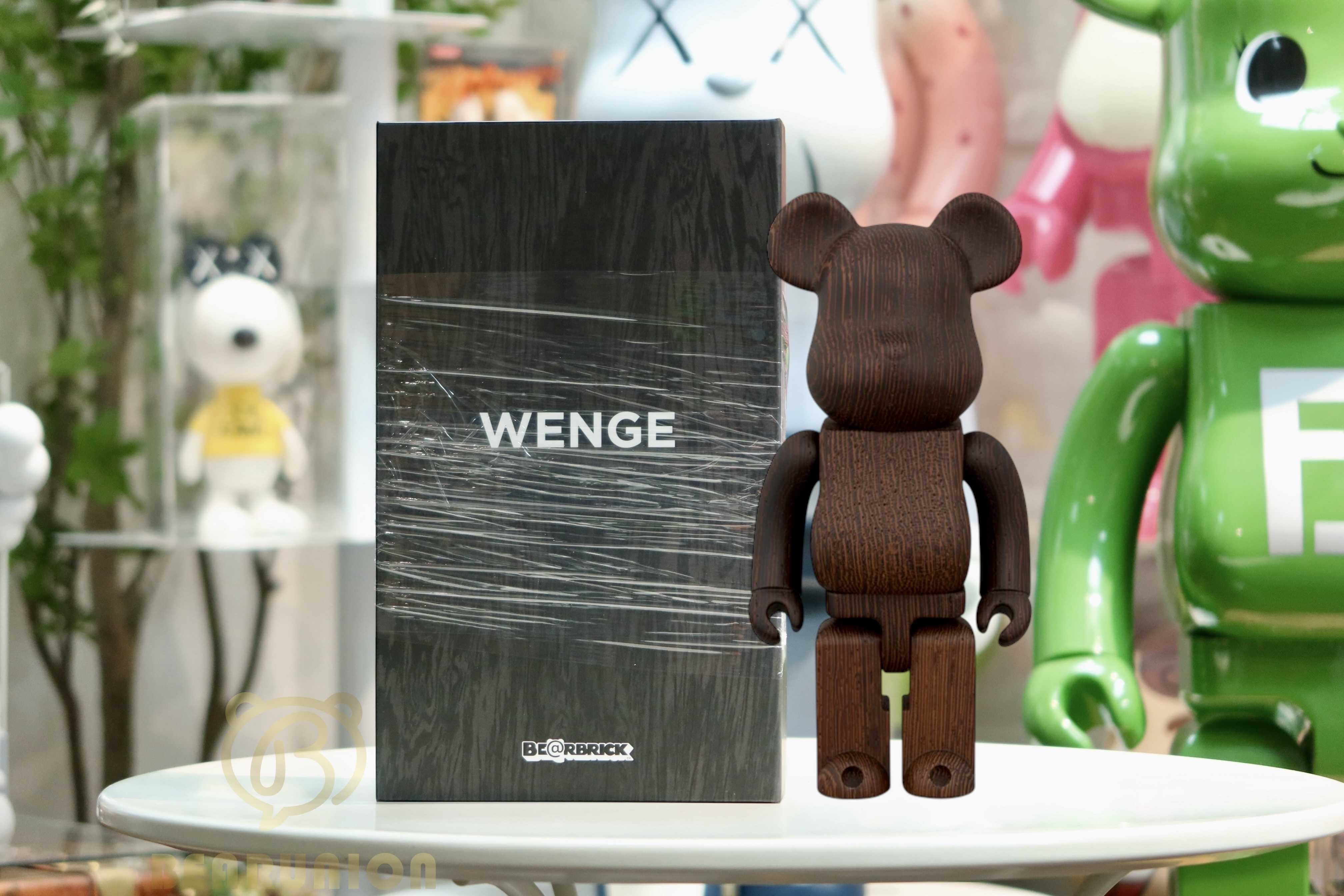 🎏預訂🎏Bearbrick 200% カリモク ウェンジ