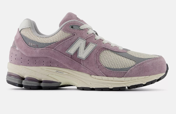 New Balance Unisex 2002R Retro Sneakers | Trendy Lifestyle Shoes with Classic Y2K-Inspired Design (JUN25)