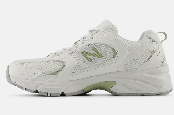 New Balance Unisex 530 Retro Sneakers | Classic Chunky Lifestyle Shoes with Y2K Aesthetic for Everyday Streetwear (JUN25)