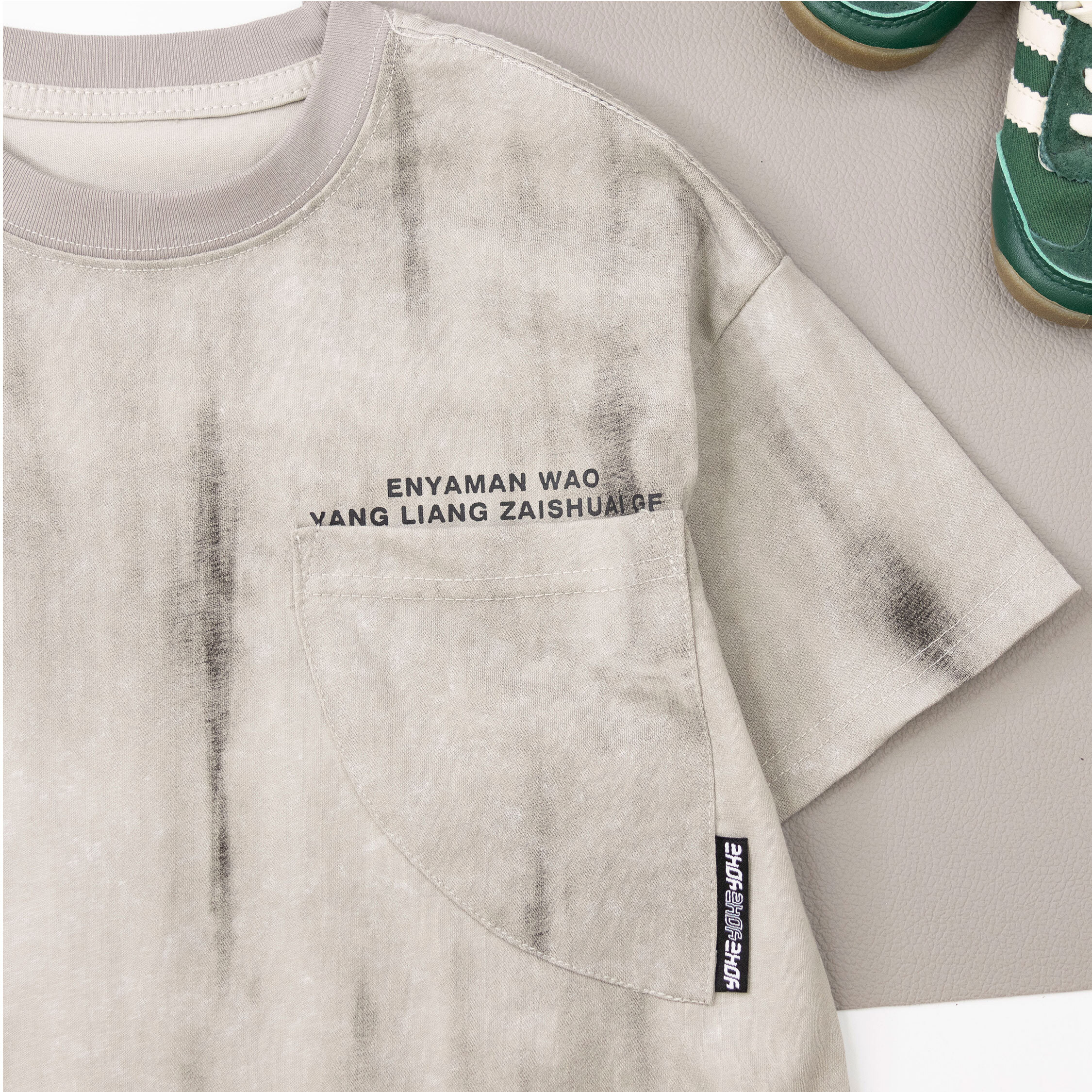 【H50143】藝術字母斜角口袋設計上衣