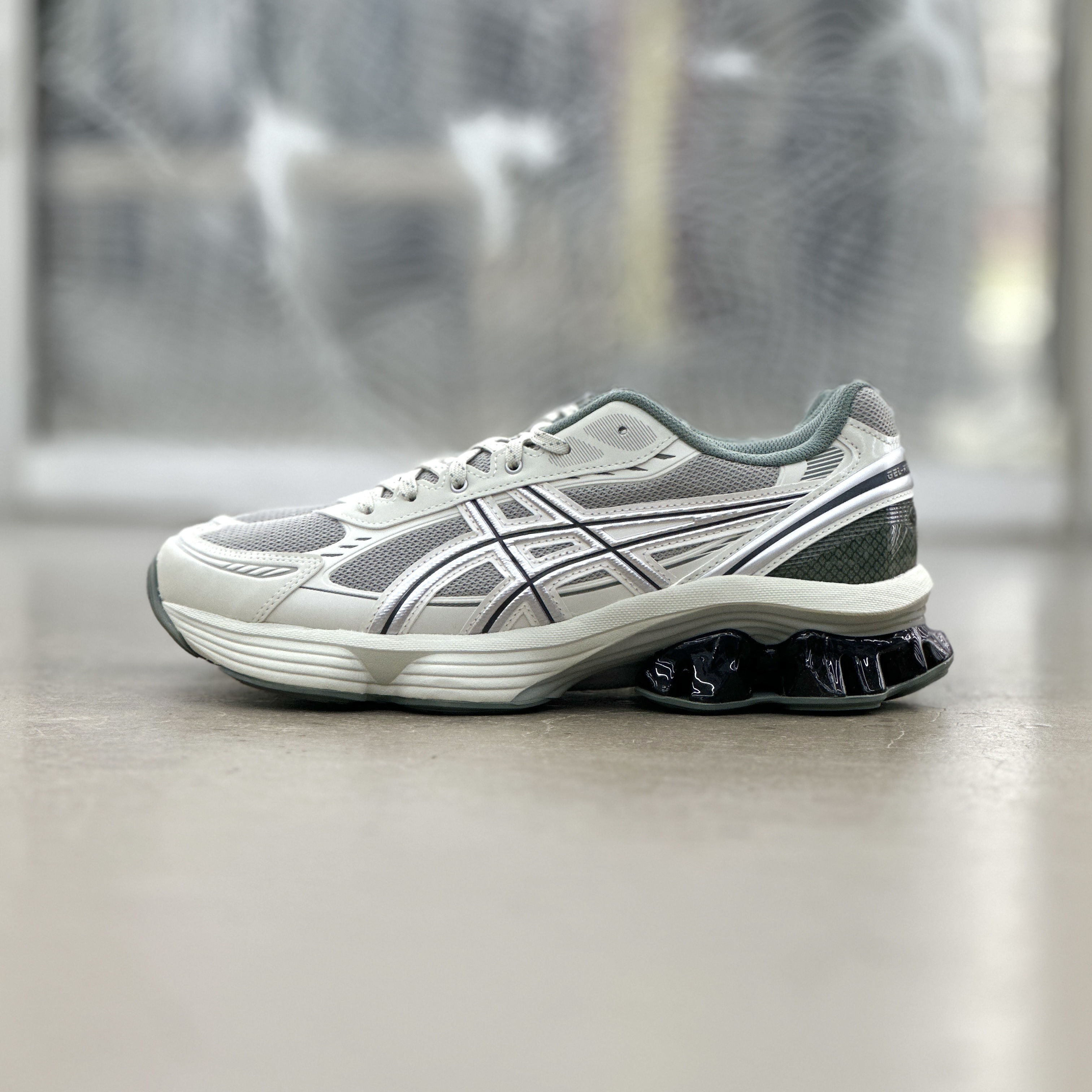 Asics Gel-Kinetic Fluent Grey Silver | 1203A591-021