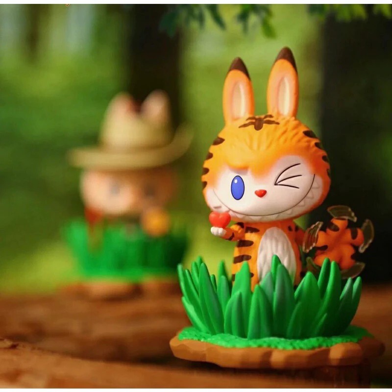 Pop Mart Labubu 老虎手辦 吊卡 公仔