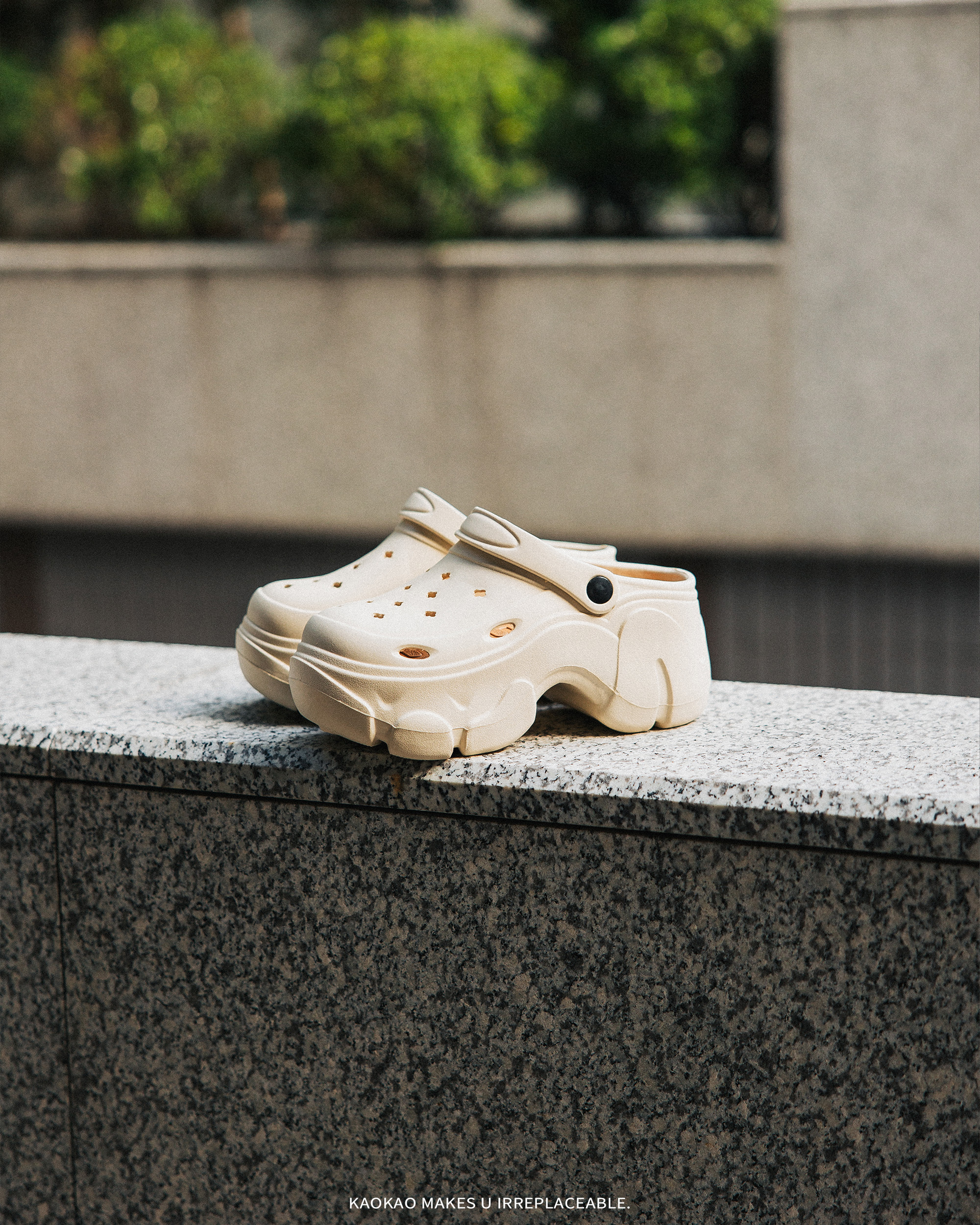 FASHION 洞洞厚底鞋