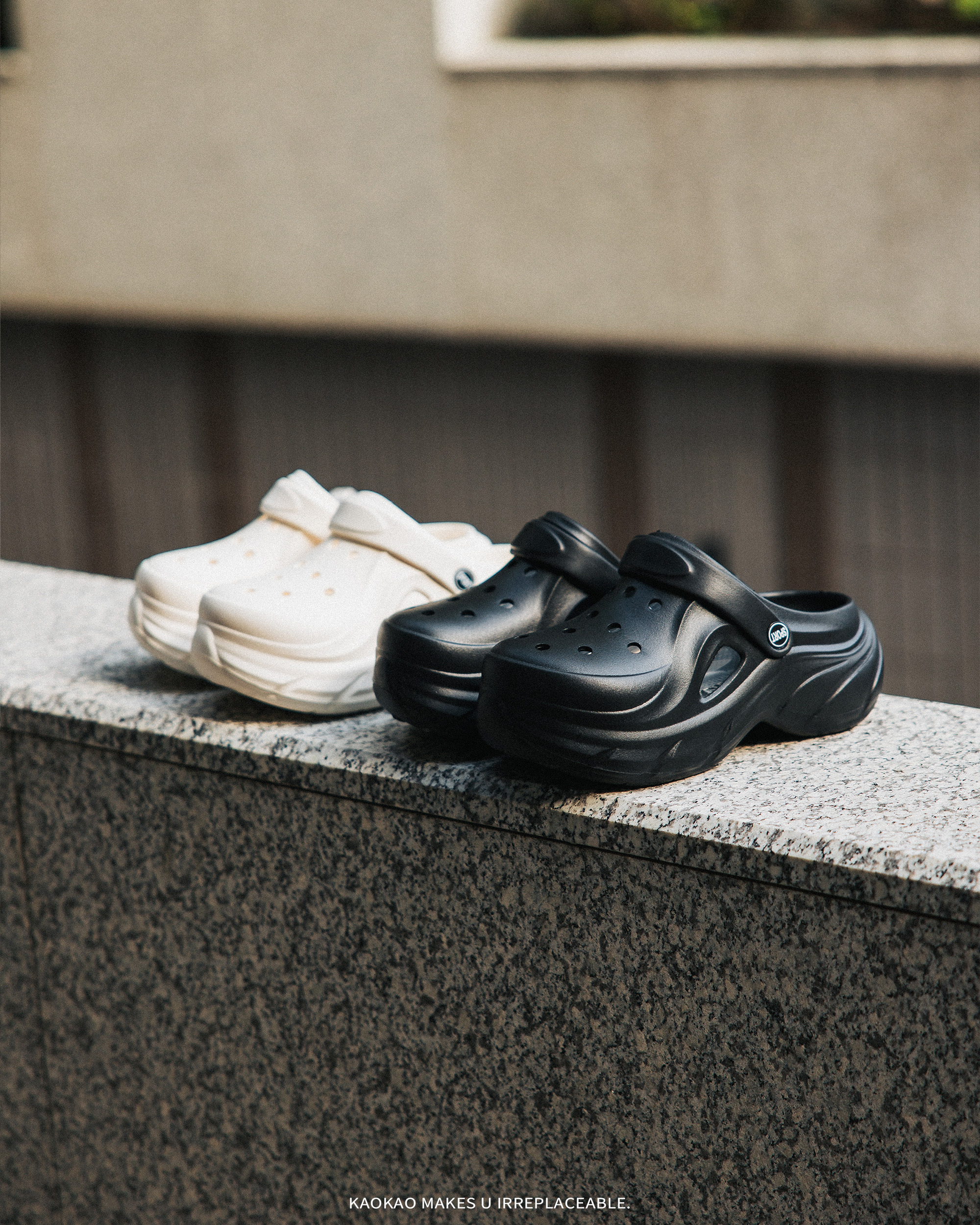 SPORT 厚底洞洞鞋