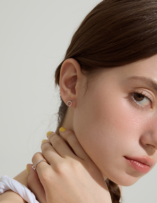 【925純銀】幸運馬蹄U。針式耳環(銀)