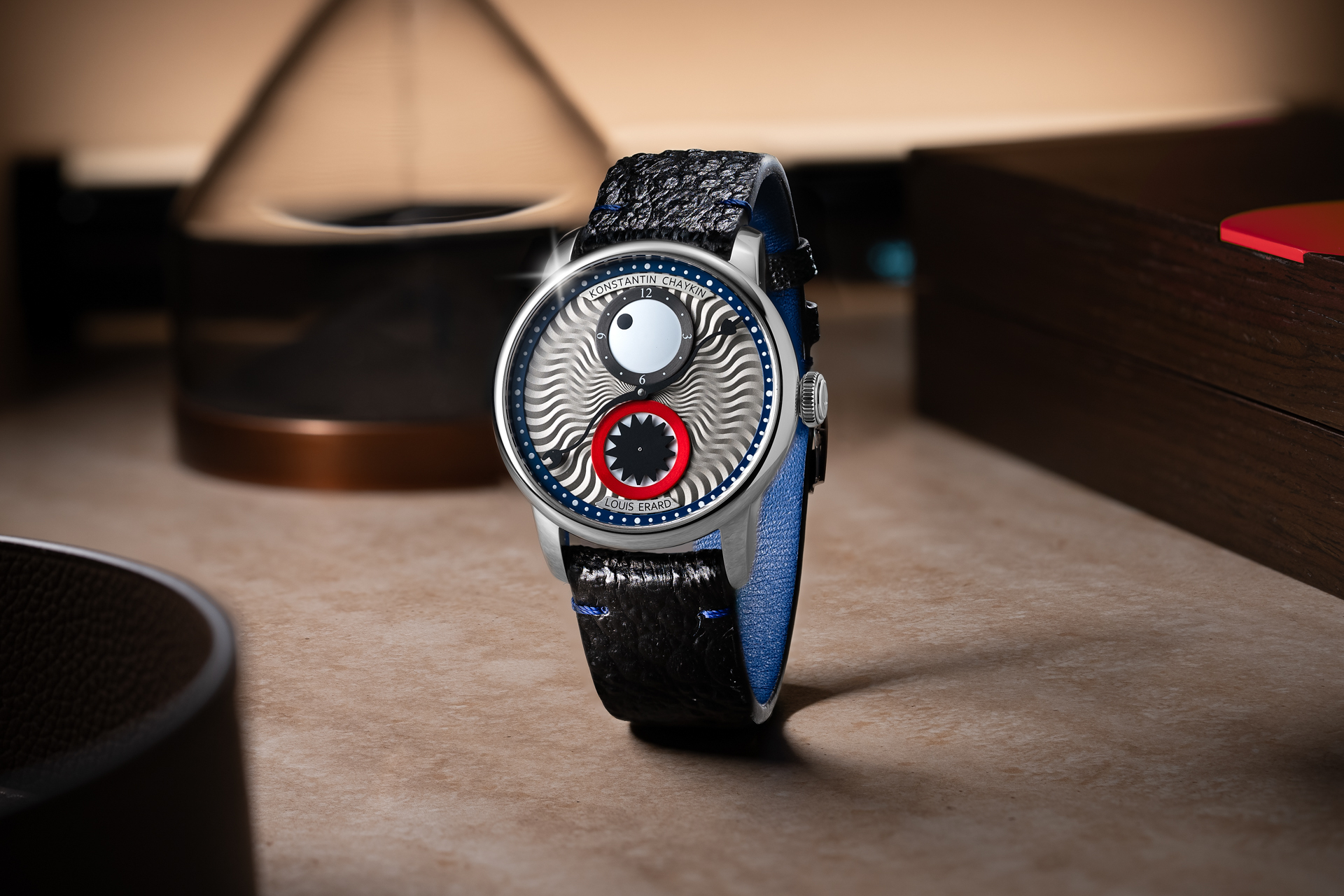 Noirmont X Collection 聯名款系列｜Louis Erard x Konstantin Chaykin 聯名款：時間吞噬者 III - 藍色款 85237AA90.BGA087,獨眼怪