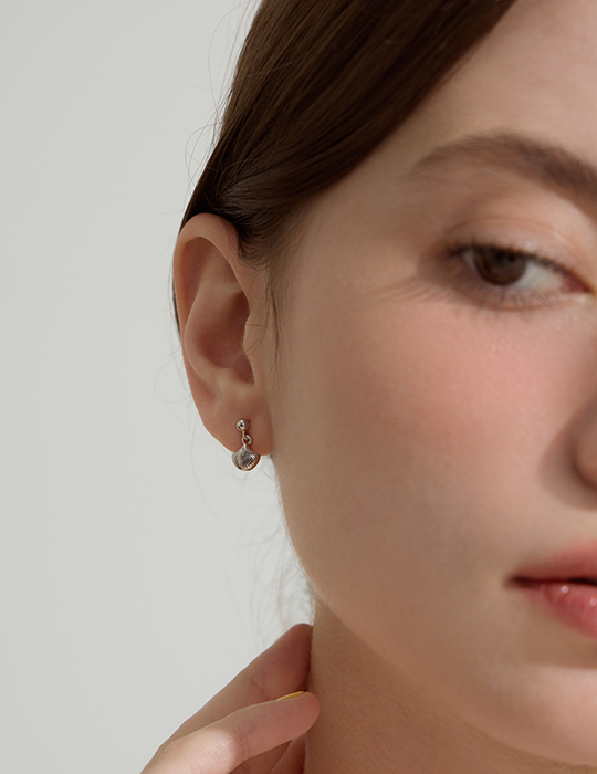 【925純銀】夏日海扇。針式耳環