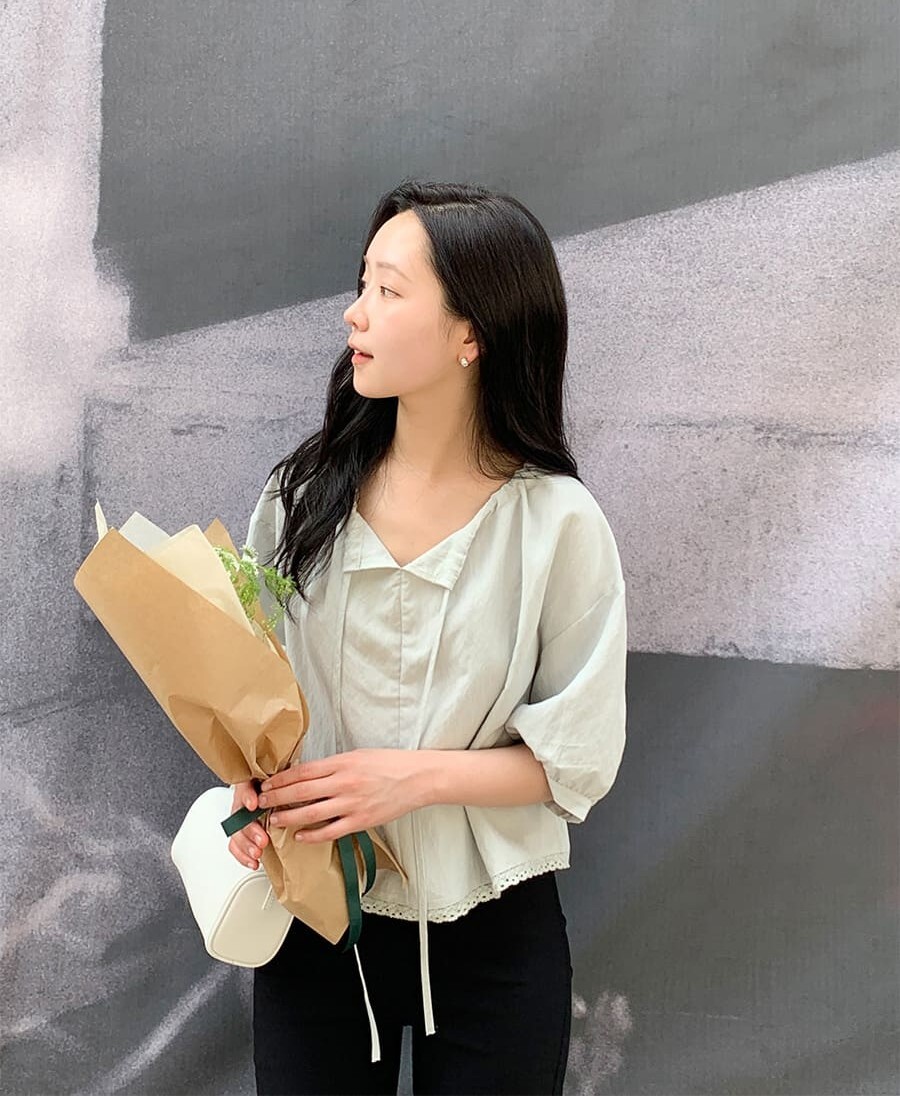 韓國Cherrykoko授權 首爾清晨綁結亞麻小蕾絲上衣