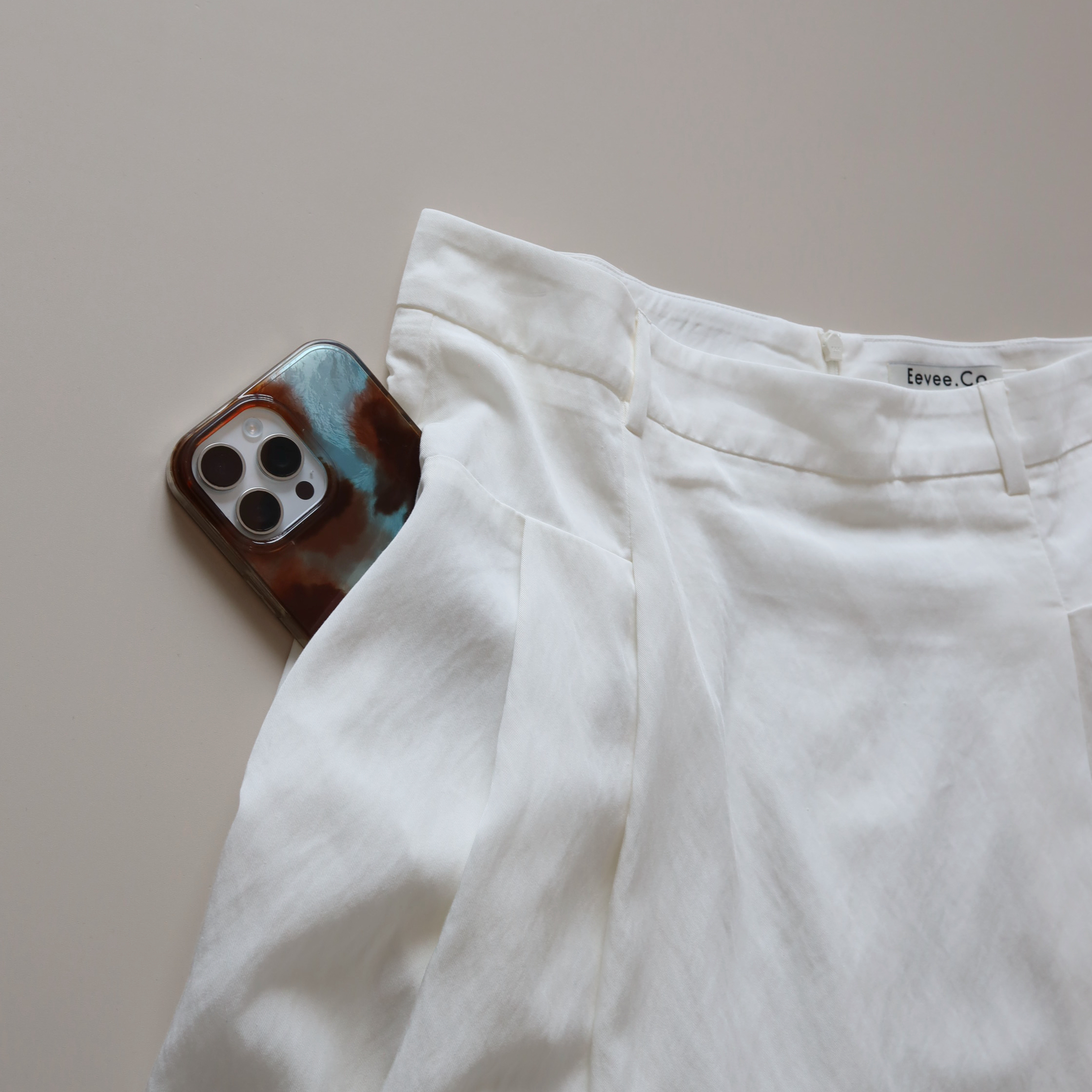 現貨 7224 薄料垂墜感白色長裙