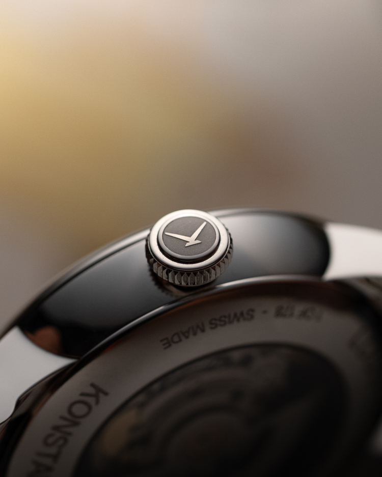 Noirmont X Collection 聯名款系列｜Louis Erard x Konstantin Chaykin 聯名款：時間吞噬者 III - 藍色款 85237AA90.BGA087,獨眼怪