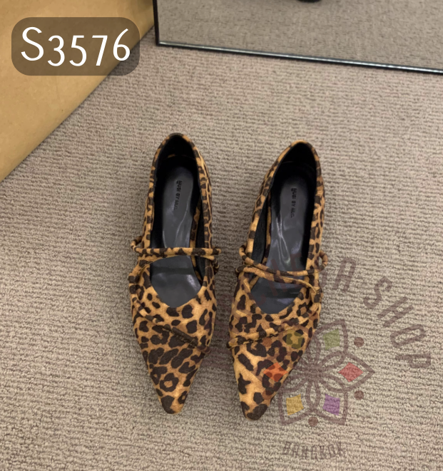 S3576 - 牛猄皮鈄扣帶尖頭內增高鞋