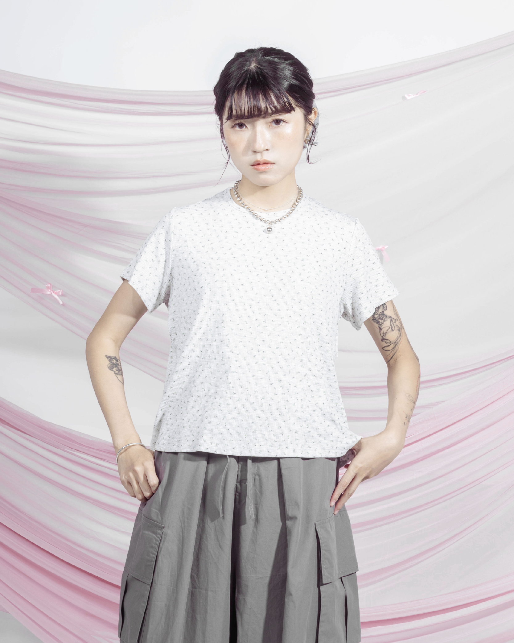 【 Kiki.co made 】 Floral Cotton Tee - Grey