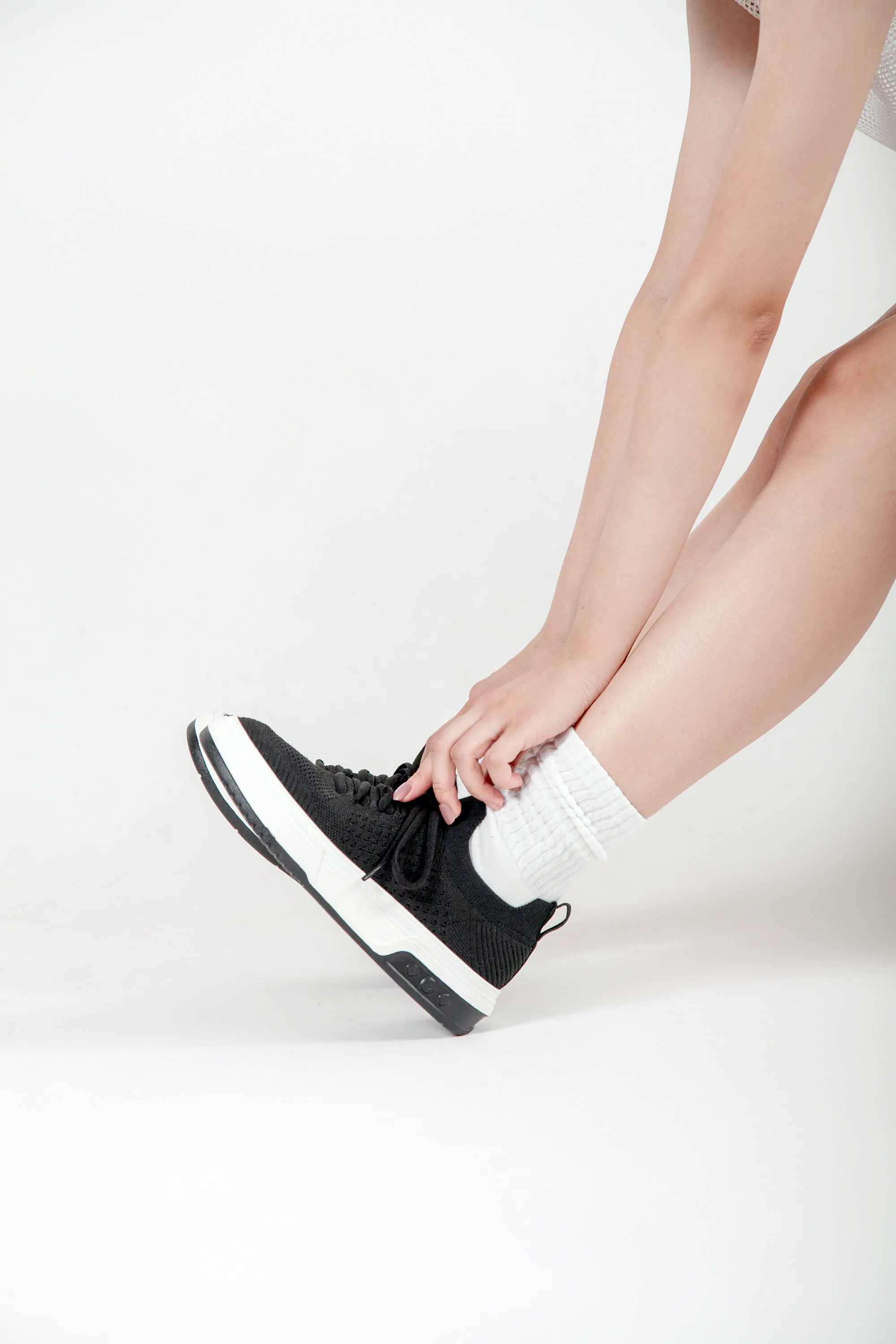 GYM ll 梭織運動休閒鞋