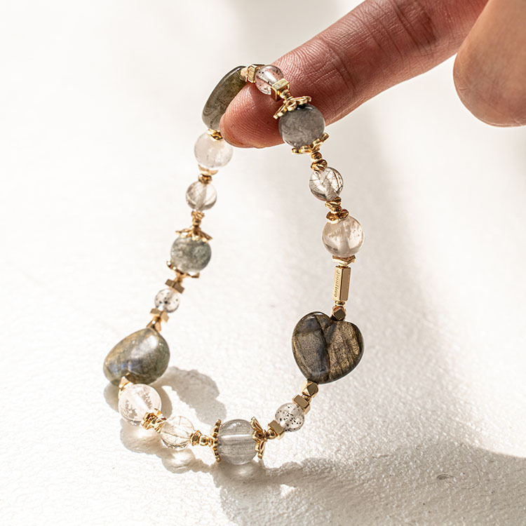 盲目的信念：拉長石｜銀髮晶｜黑草莓｜藍髮晶｜雪花幽靈