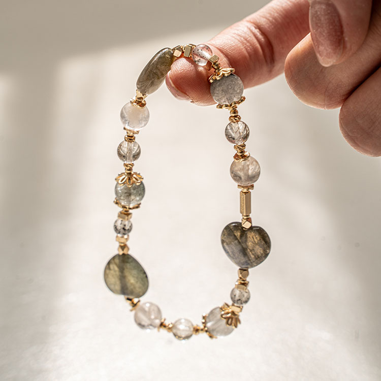 盲目的信念：拉長石｜銀髮晶｜黑草莓｜藍髮晶｜雪花幽靈