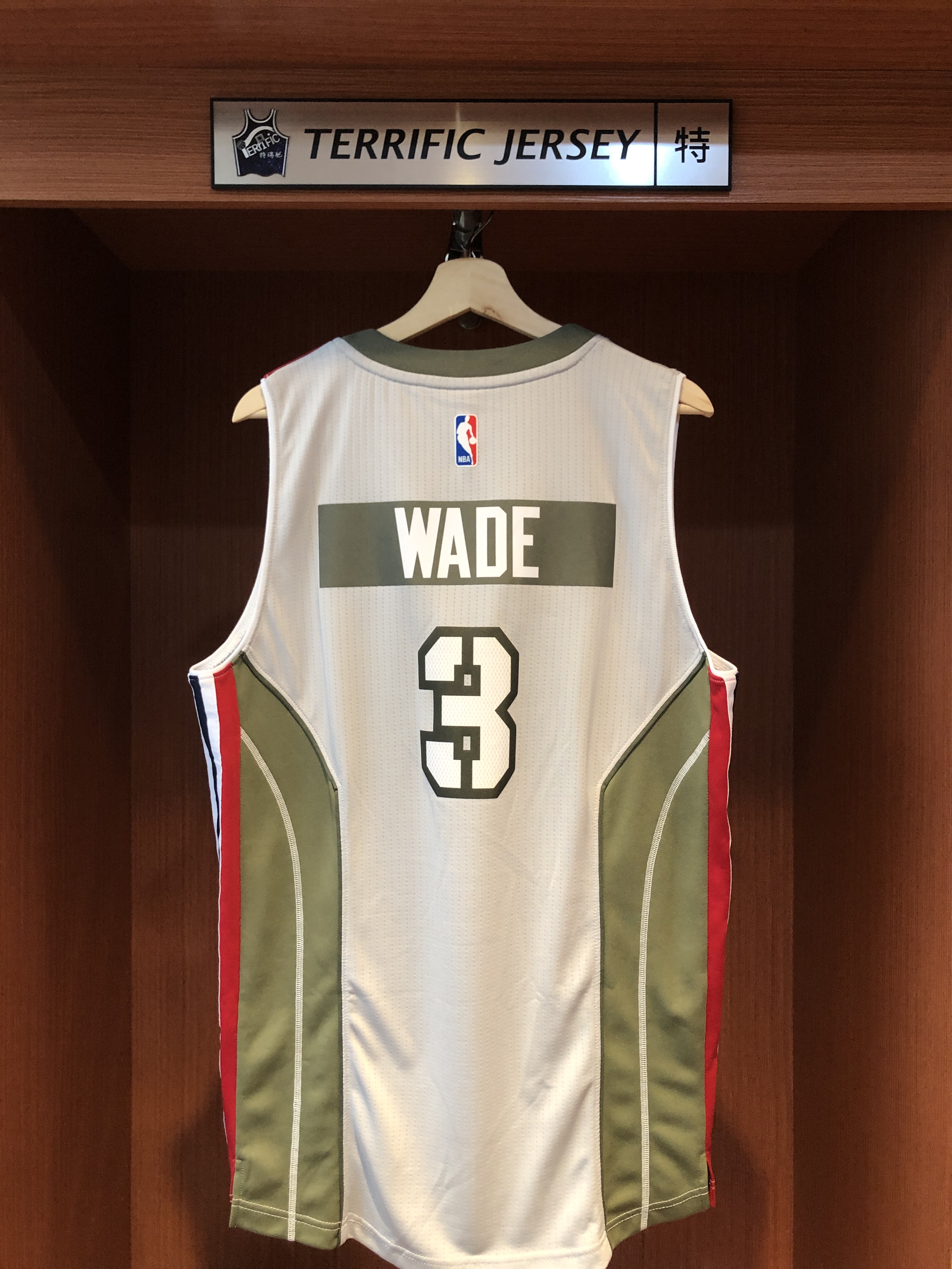 NBA球衣 Dwyane Wade 邁阿密熱火 軍人節 Adidas Swingman 球迷版 熱轉印 全新