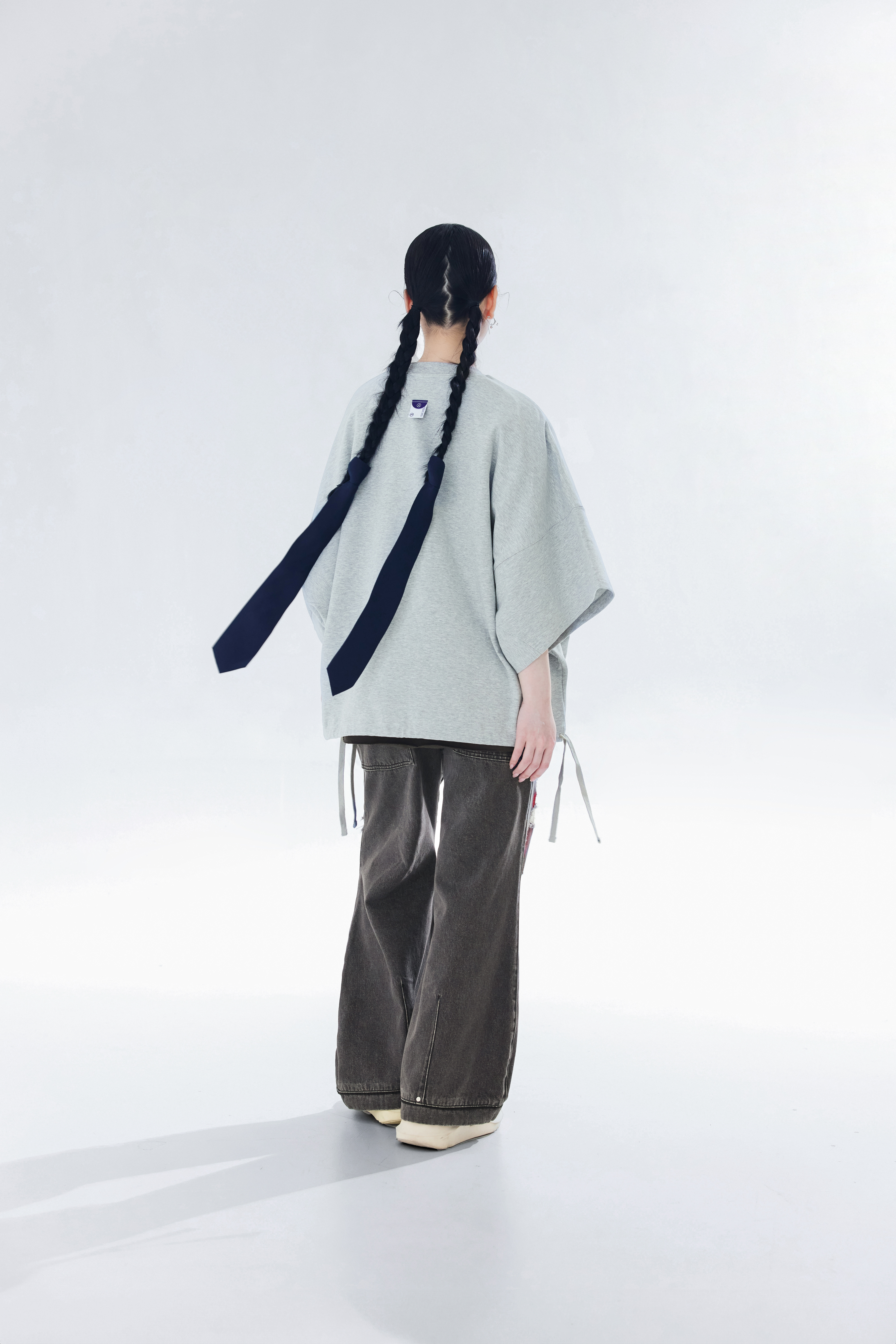 RE:tain - T-shaped Tee｜Light Gray