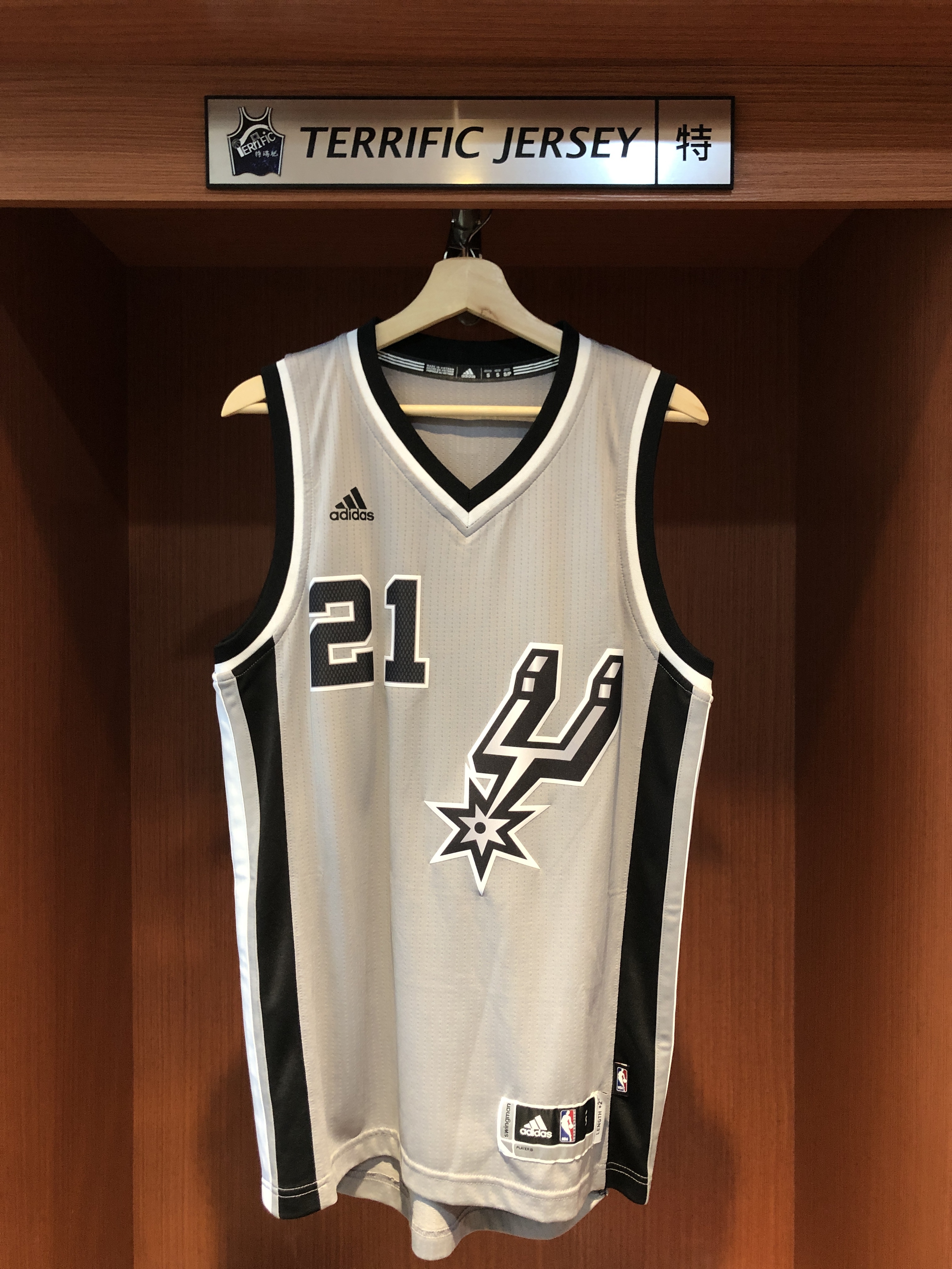 NBA球衣 Tim Duncan 聖安東尼奧馬刺 二客灰 Adidas Swingman 球迷版 熱轉印 全新