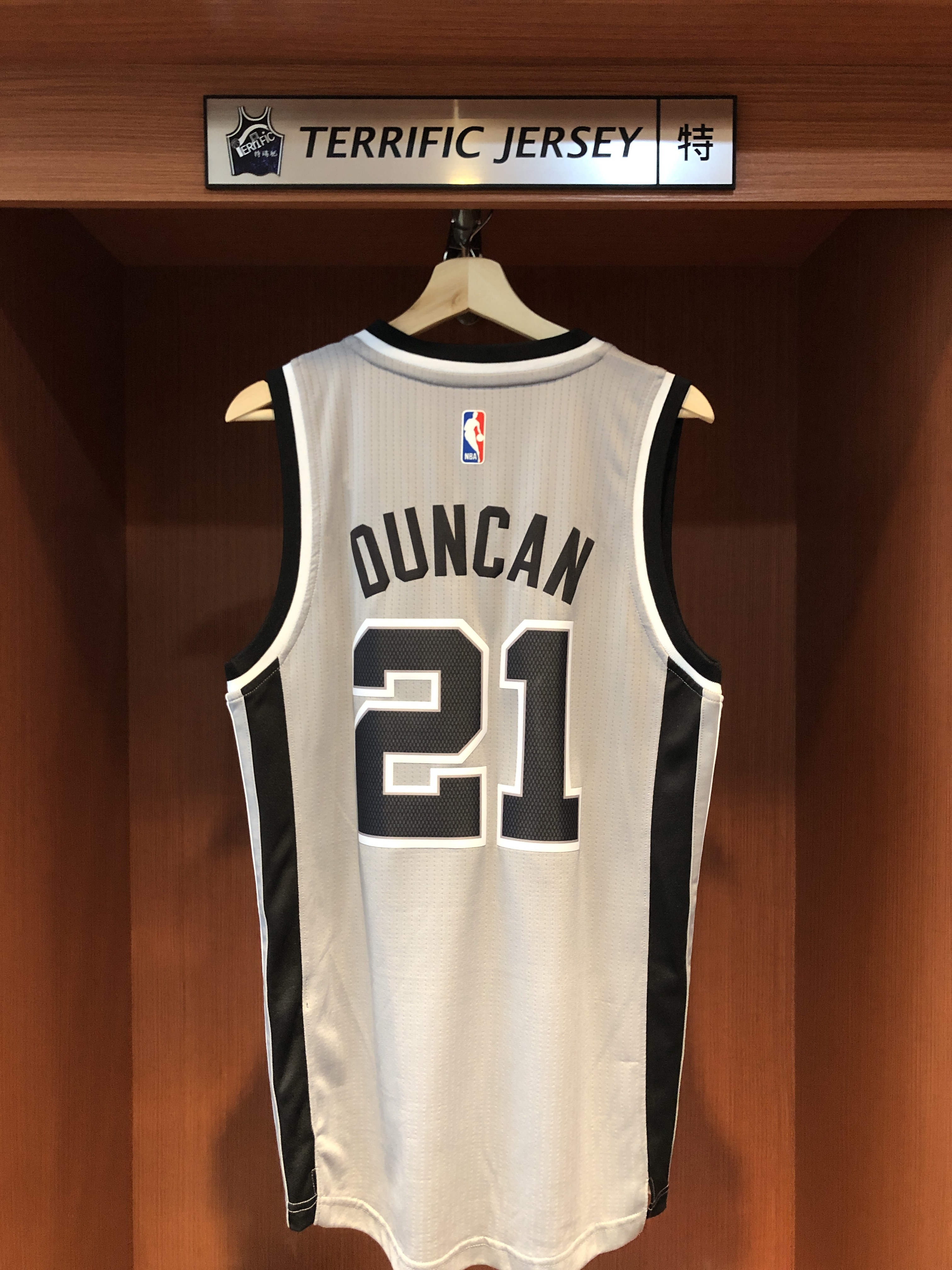 NBA球衣 Tim Duncan 聖安東尼奧馬刺 二客灰 Adidas Swingman 球迷版 熱轉印 全新