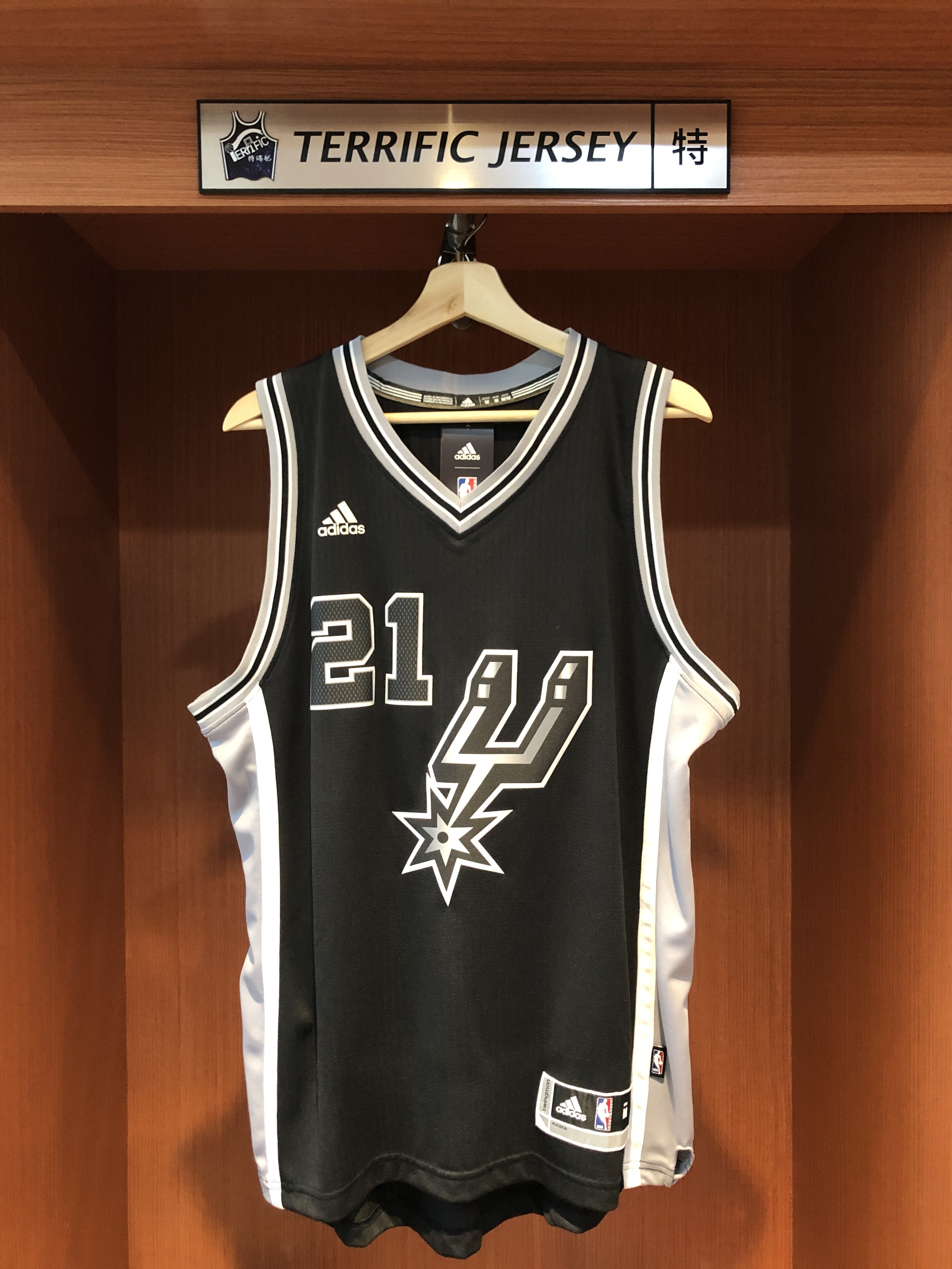 NBA球衣 Tim Duncan 聖安東尼奧馬刺 二客黑 Adidas Swingman 球迷版 熱轉印 全新