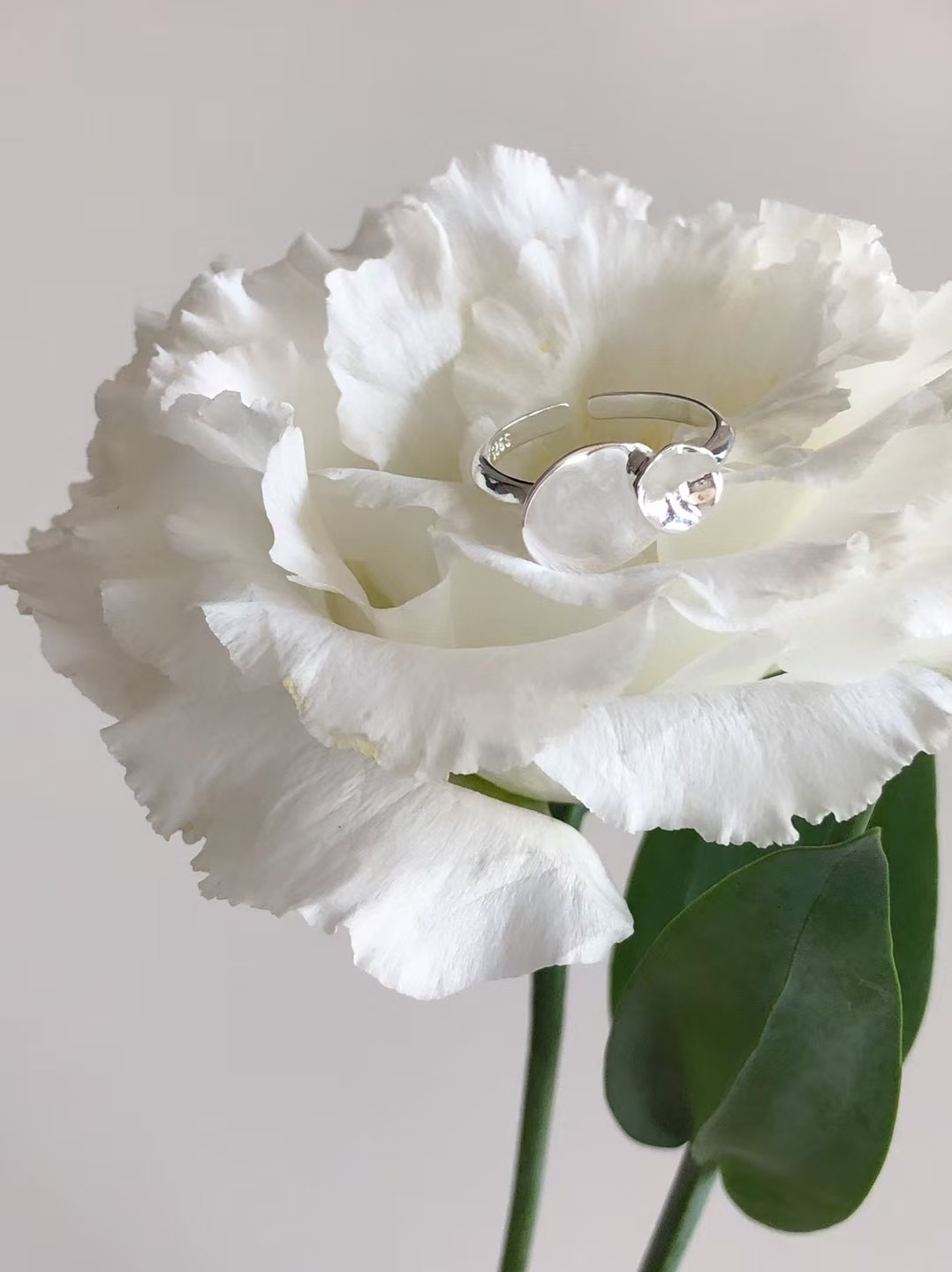 #228DN032 Silver two hammered circle open ring  ͙S925