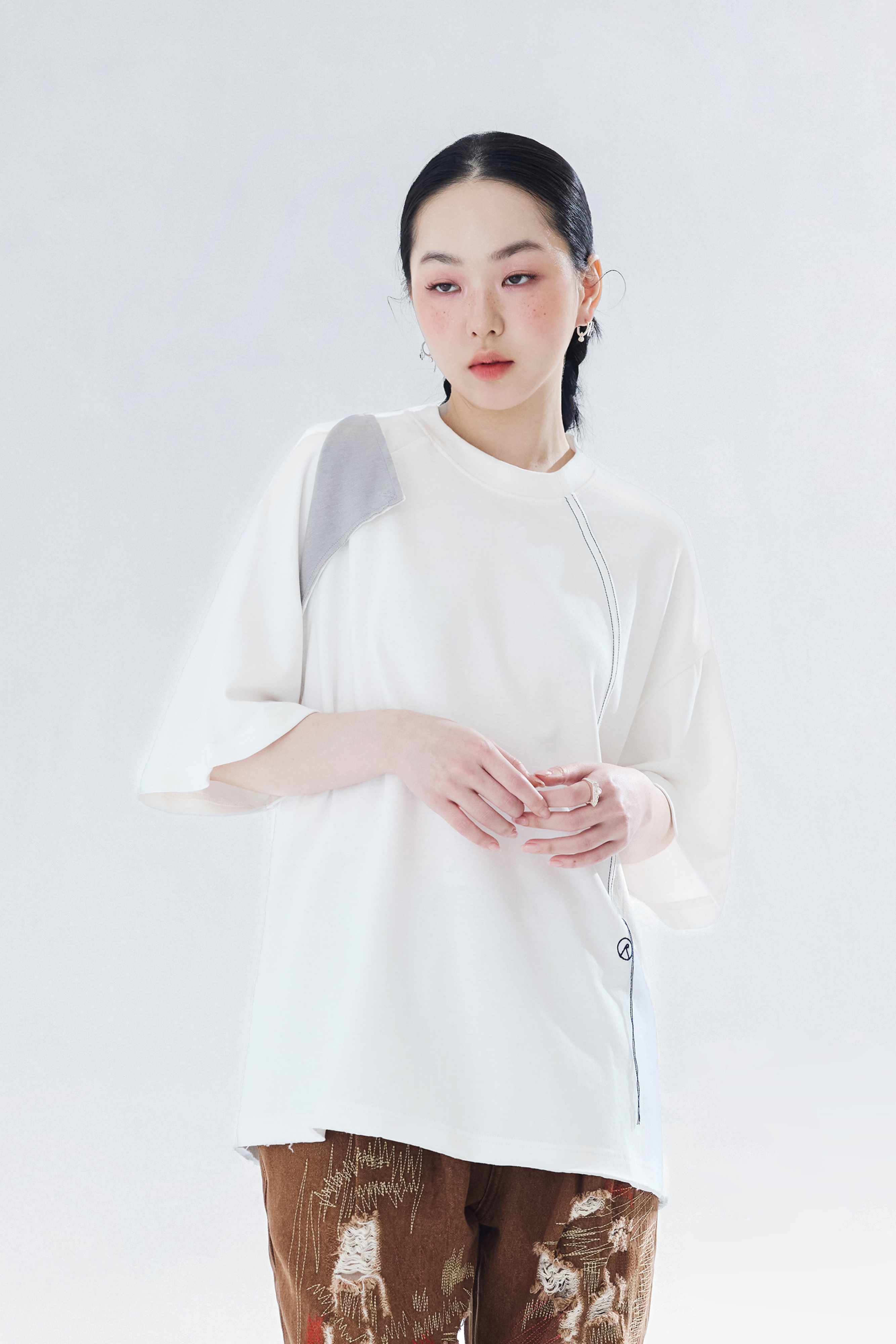 Bi-Construct Tee｜White