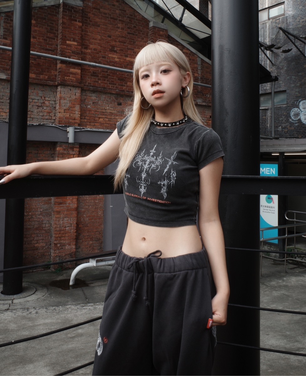 <快速出貨>WBI 世界搜查局 水洗緊身直噴短袖