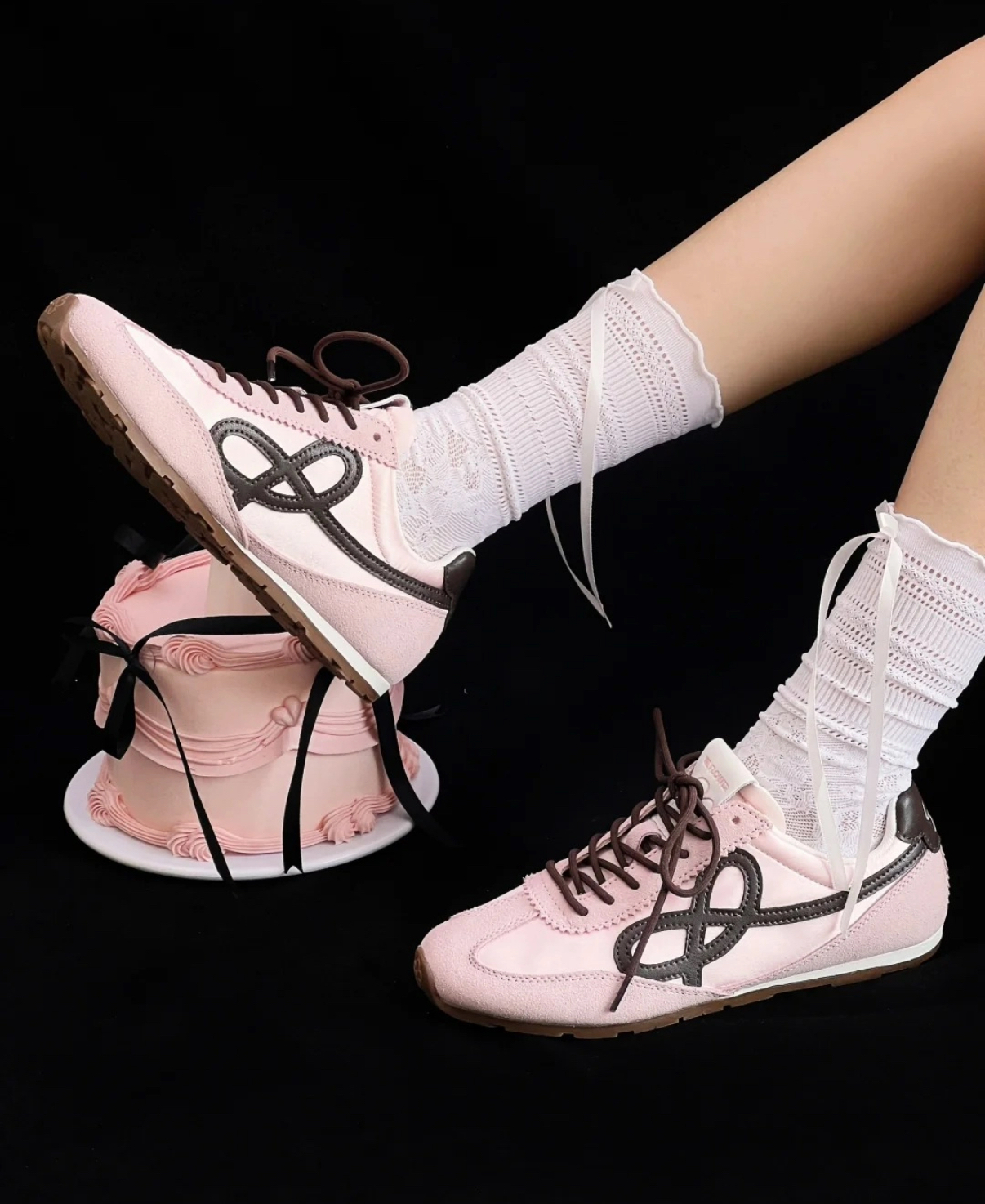 We Flower 法棍小花鞋 麂皮 拼接 焦糖底 復古 德訓鞋 粉紅色 粉咖色/預購