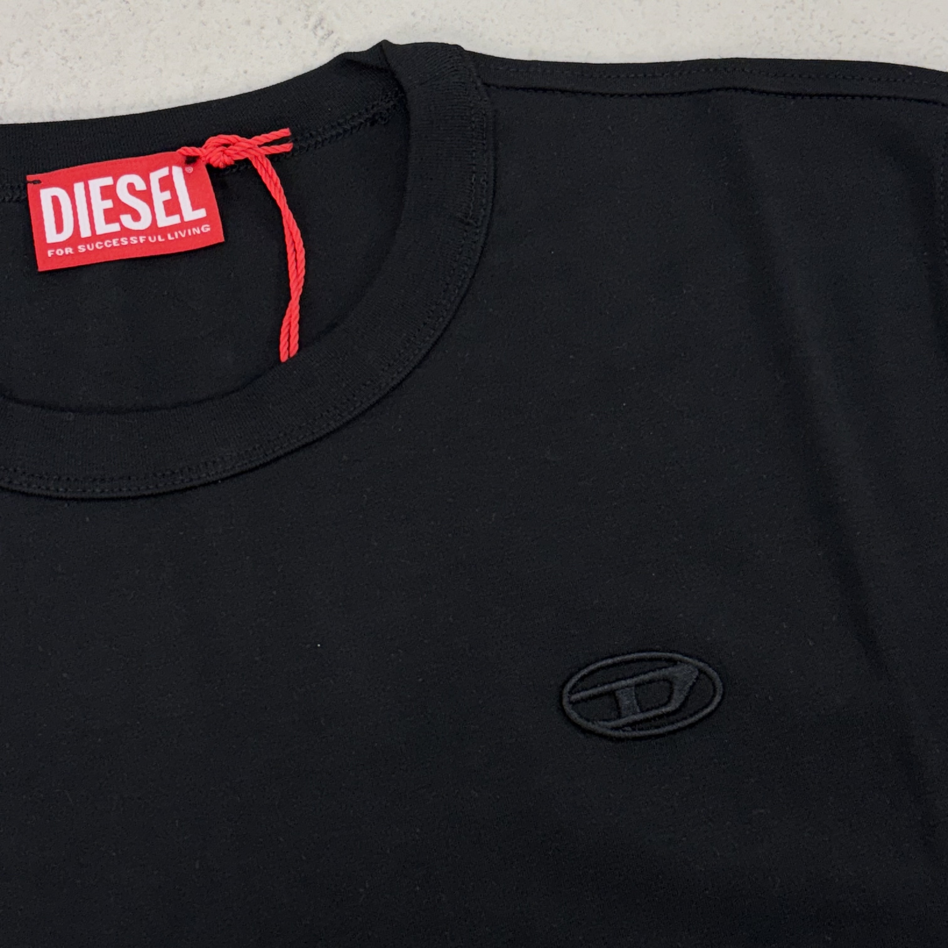 Diesel 純色小刺繡短袖 黑/白/藍【A166720AIJU】