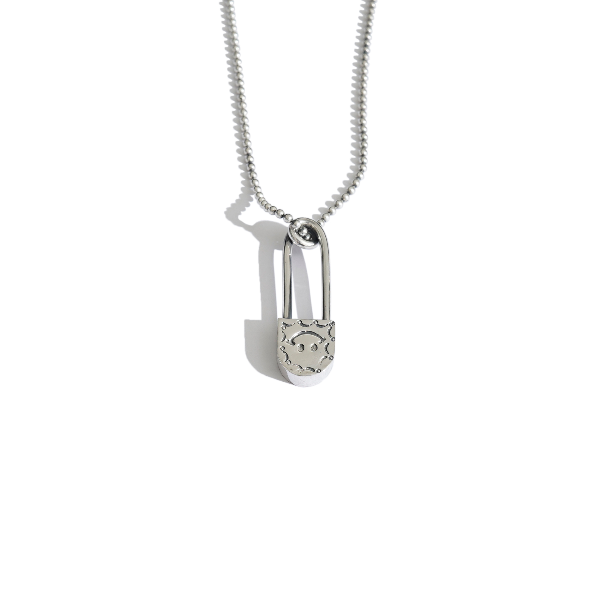 Munqa 安全別針A 項鍊