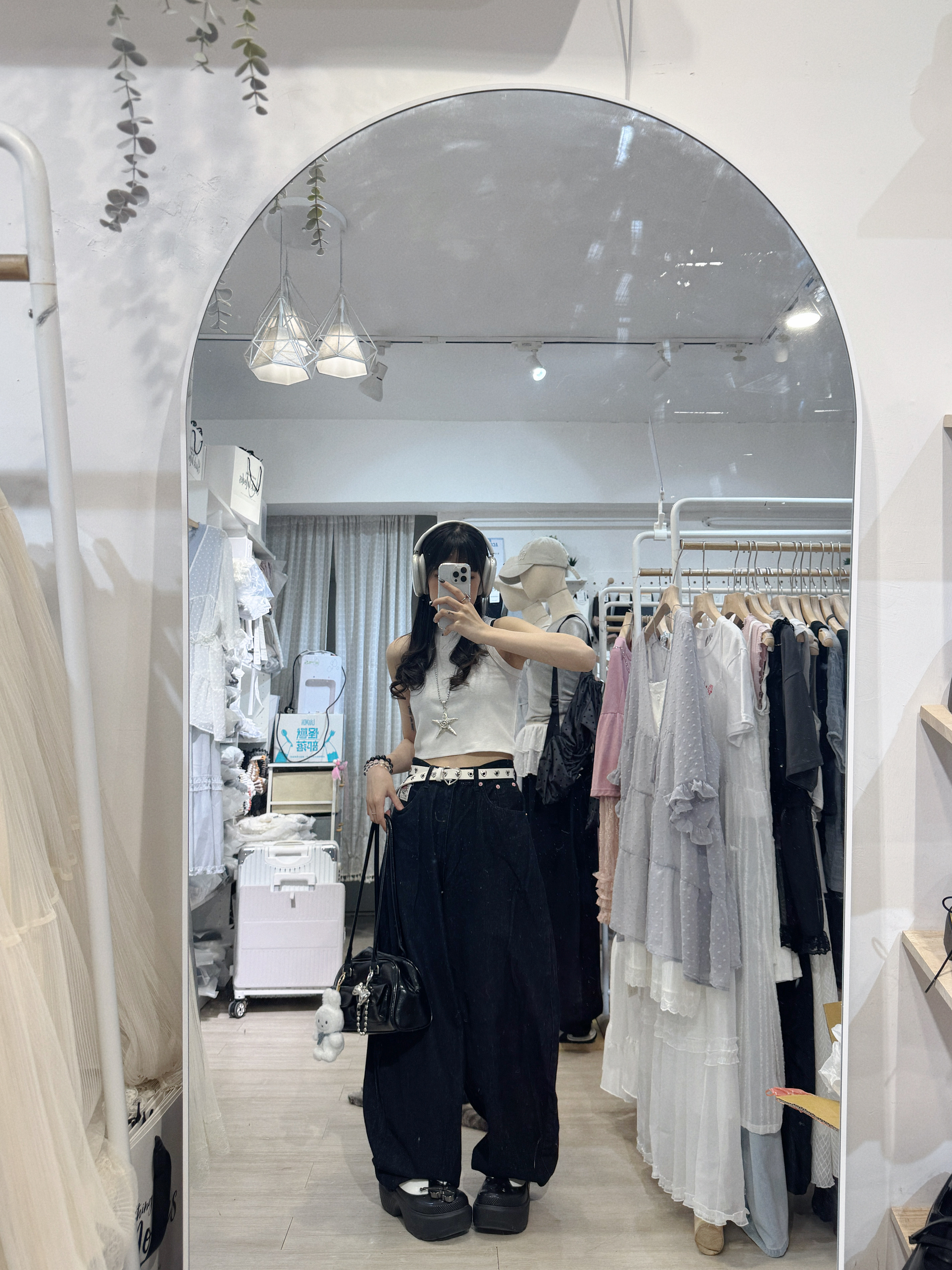 （3月韓國連線）P0178｜超美粉系刺繡Hakuna Matata牛仔彎刀褲