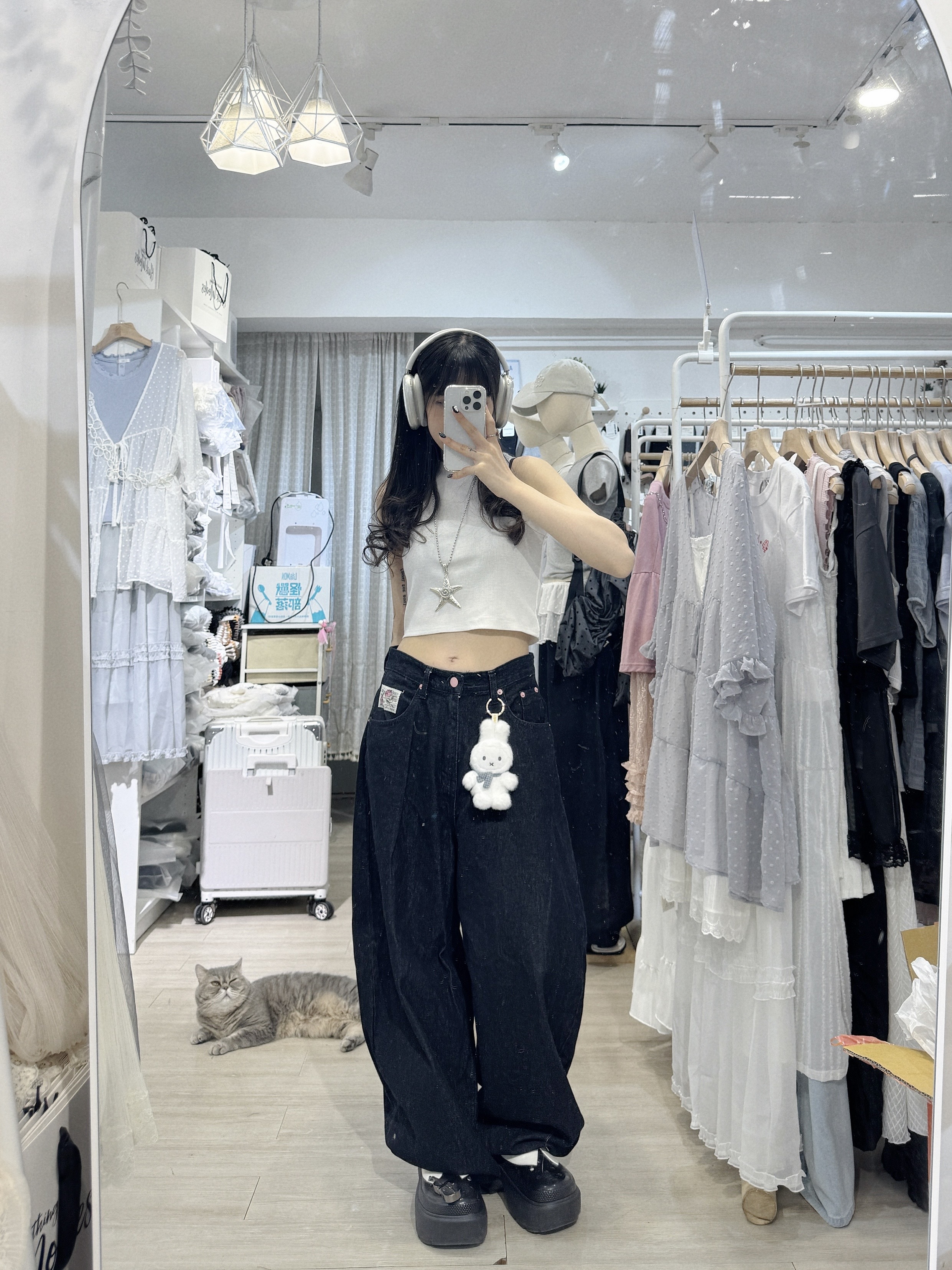 （3月韓國連線）P0178｜超美粉系刺繡Hakuna Matata牛仔彎刀褲